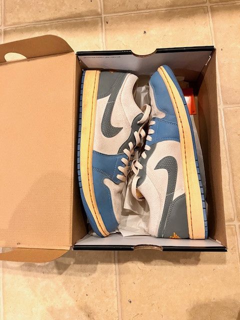 Jordan Brand × Nike Air Jordan 1 Low Tokyo 96 Size US 10.5 / EU 43-44 - 4 Thumbnail