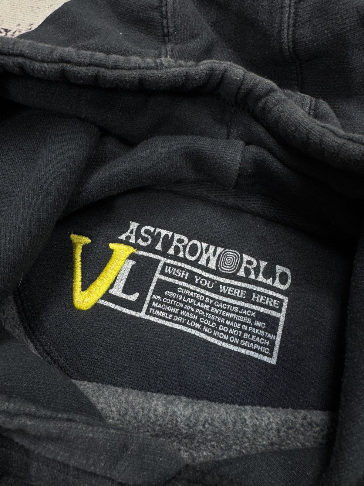 Travis Scott Rare Travis Scott Astroworld Europe Tour 2019 Washed Hoodie Size US L / EU 52-54 / 3 - 5 Thumbnail