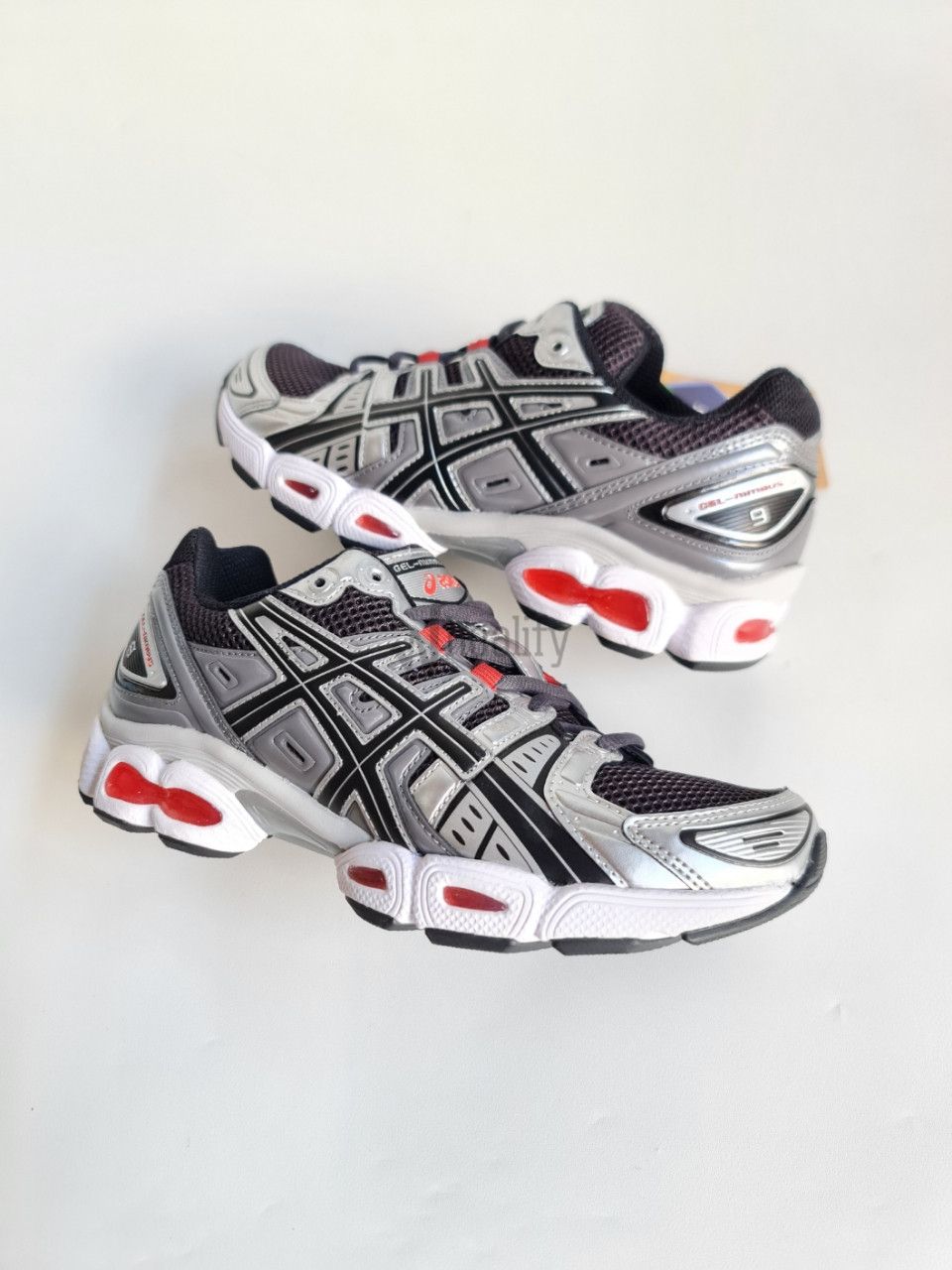 Asics Asics Gel Nimbus 9 Graphite Grey Red 1201A424-023 Size US 5.5 / EU 38 - 5 Thumbnail