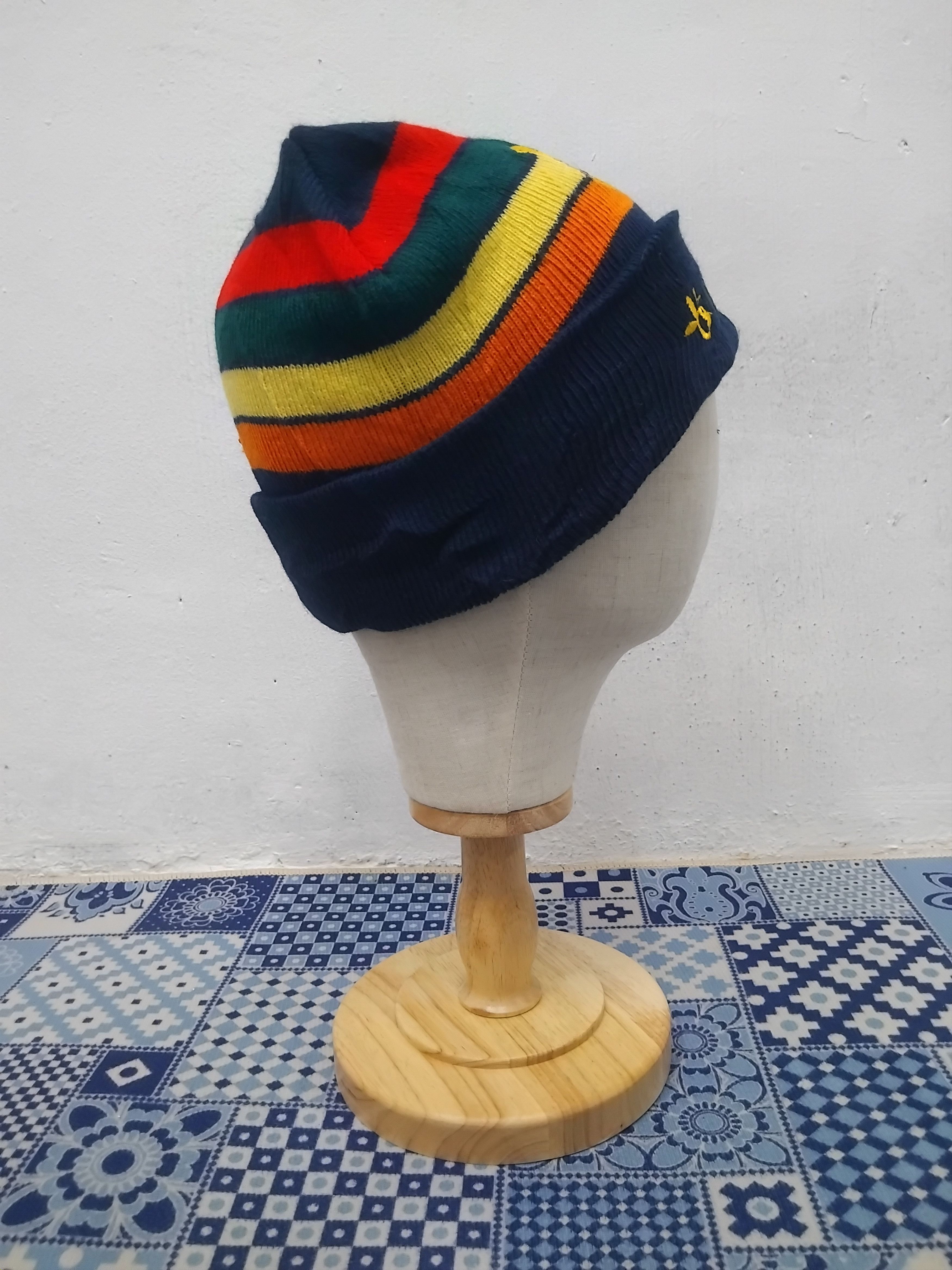 Cartoon Network 💥Pooh Disney Beanie Size ONE SIZE - 5 Thumbnail