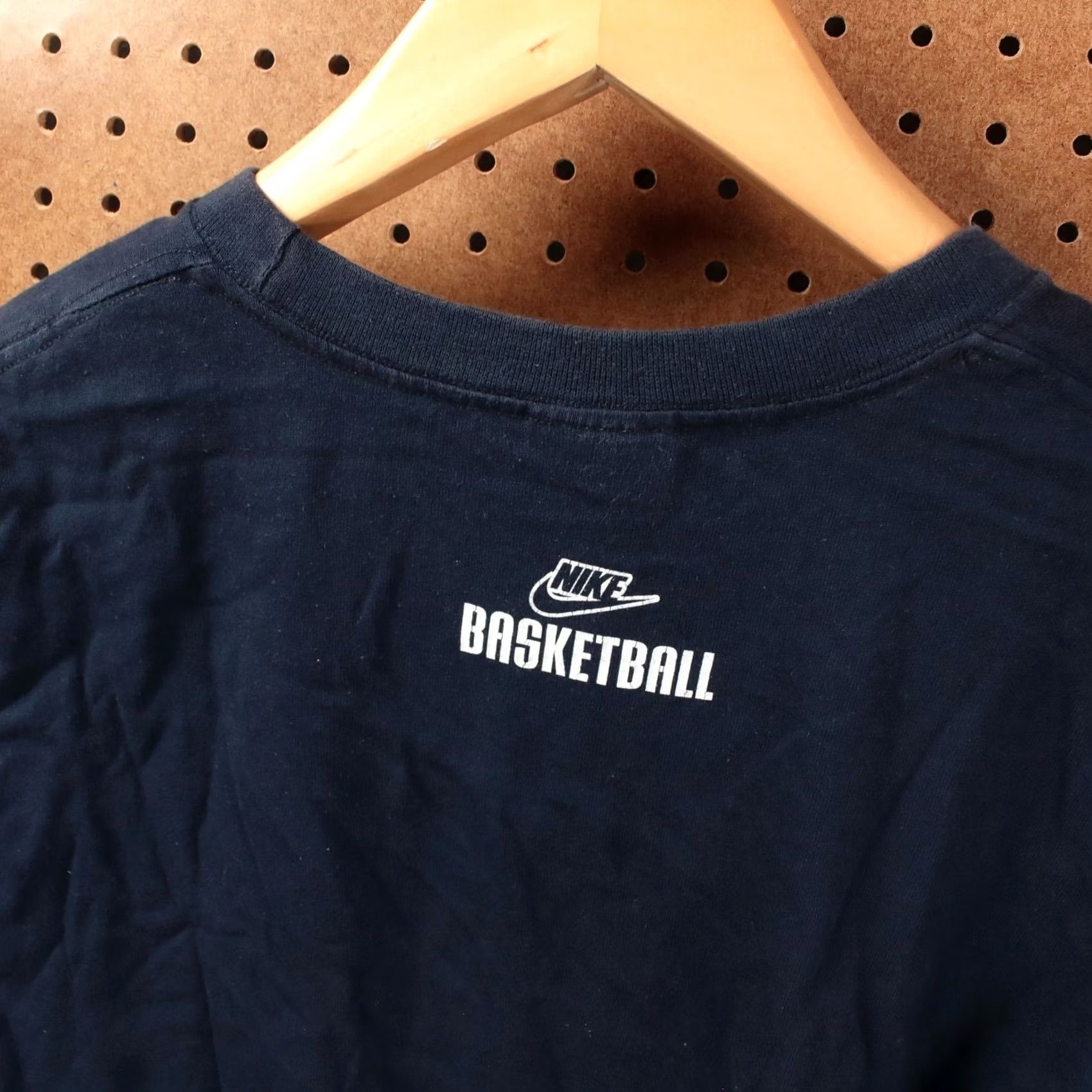 Nike VINTAGE NIKE basketball t-shirt LARGE ankle breaker 00s y2k silver tag check swoosh Mens Size US L / EU 52-54 / 3 - 5 Thumbnail