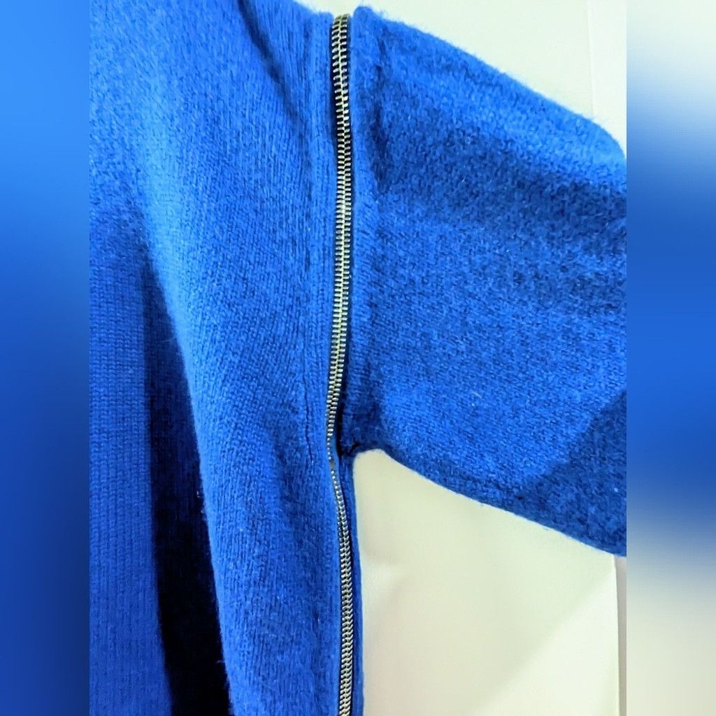 Tom Ford Tom Ford Royal Blue Cashmere Sweater With Zipper Detailing Size L / US 10 / IT 46 - 8 Thumbnail