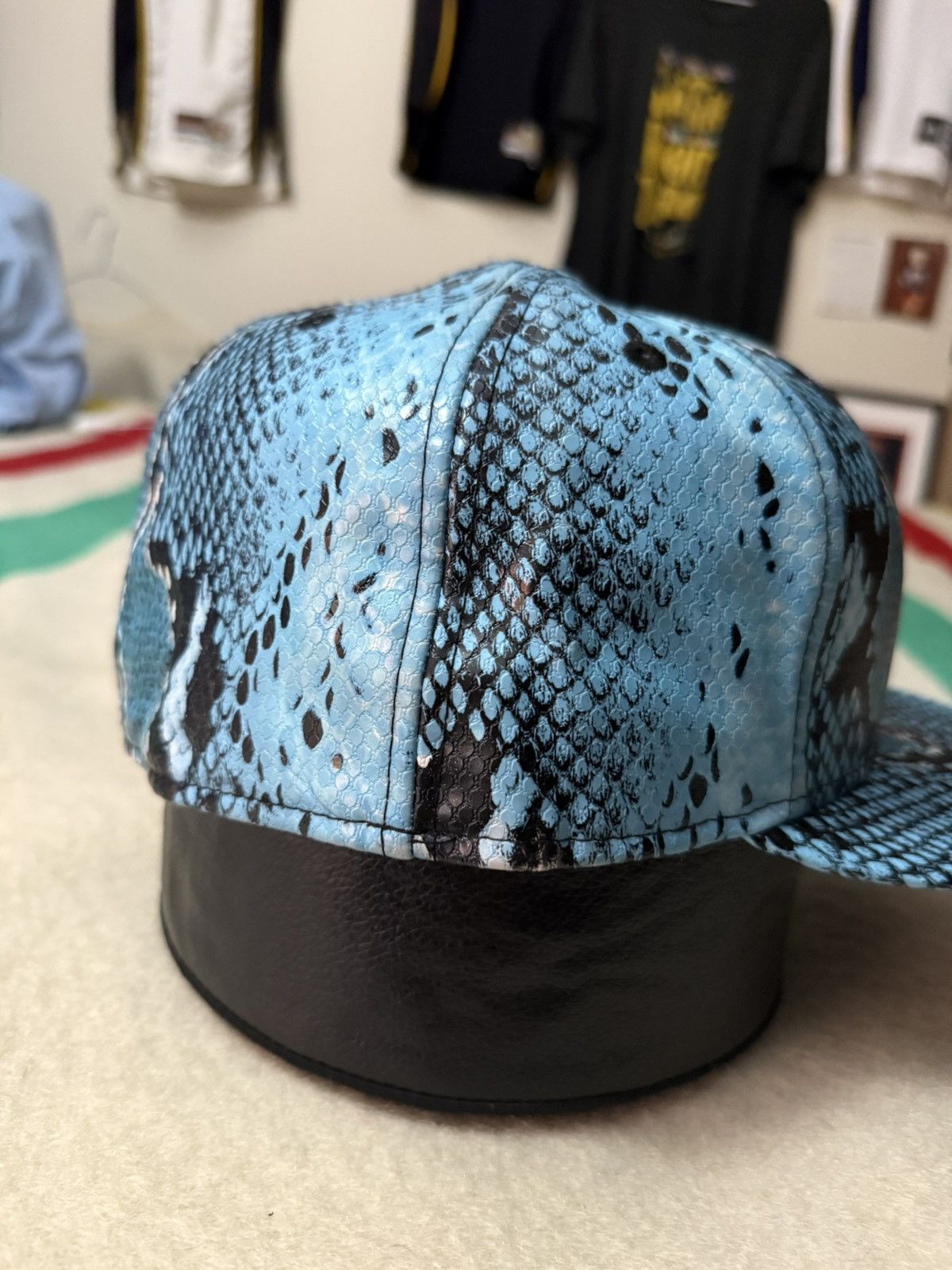 Jeremy Scott 2013 Jeremy Scott New Era Blue Black Snakeskin Hat Size 8 Size ONE SIZE - 5 Thumbnail