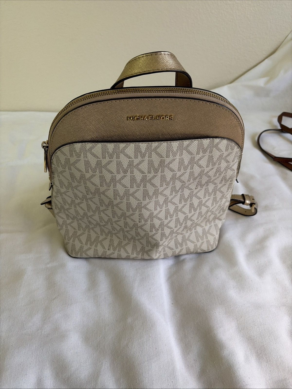 Michael Kors Michael Kors Signature Cream/Gold Backpack Size ONE SIZE - 2 Thumbnail