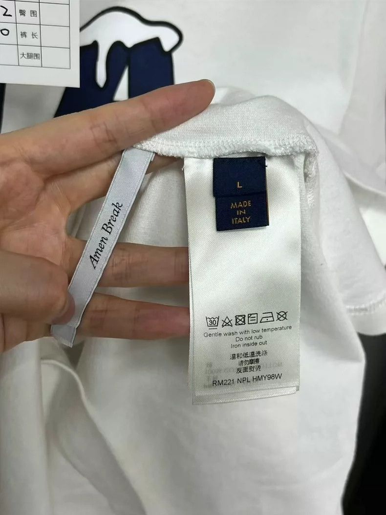 Louis Vuitton Do A Kickflip Short Sleeve TShirt-2506 Size US L / EU 52-54 / 3 - 3 Thumbnail