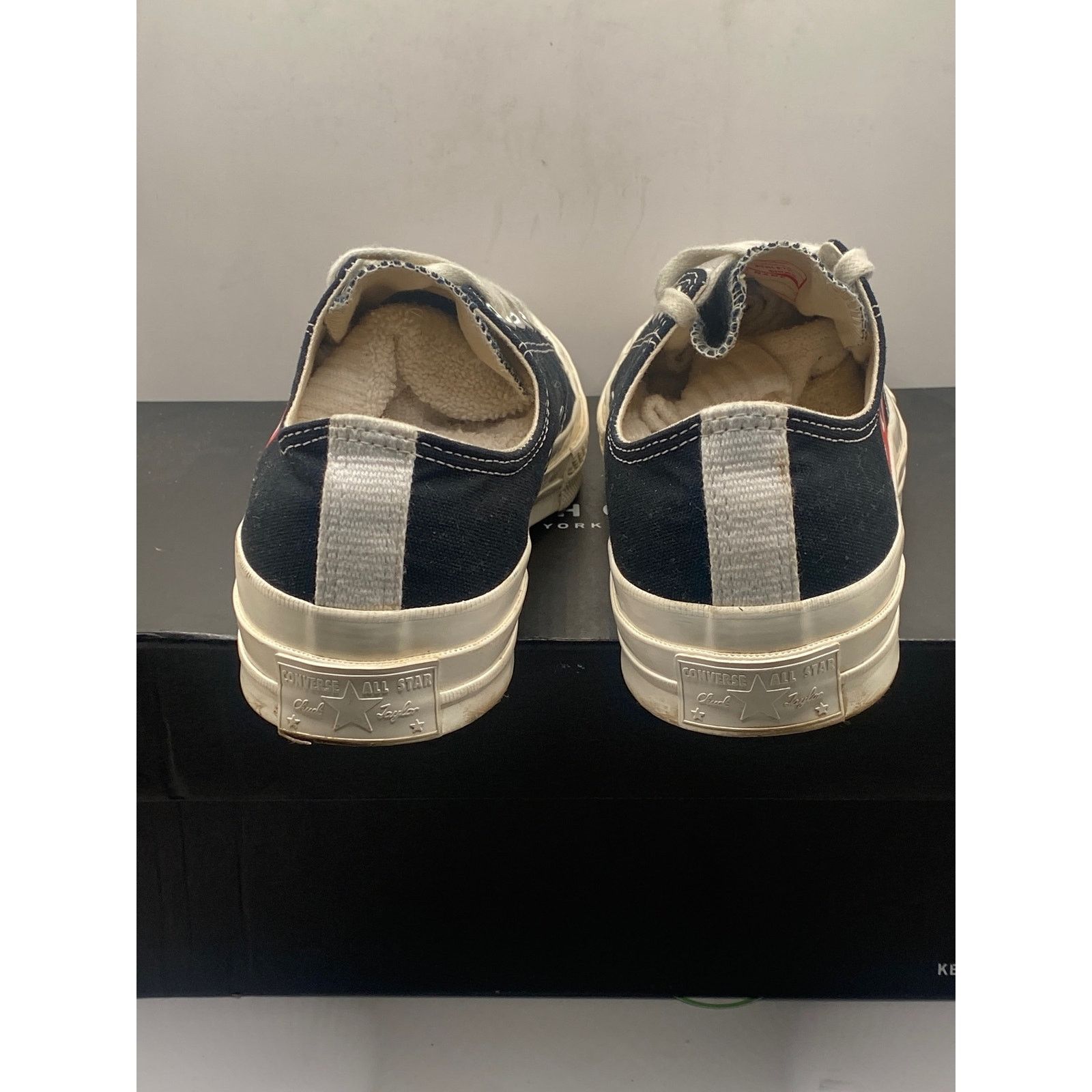 Converse Converse x Comme des Garçons PLAY Chuck 70 Low Top M7/W9 Size US 7 / EU 40 - 4 Thumbnail