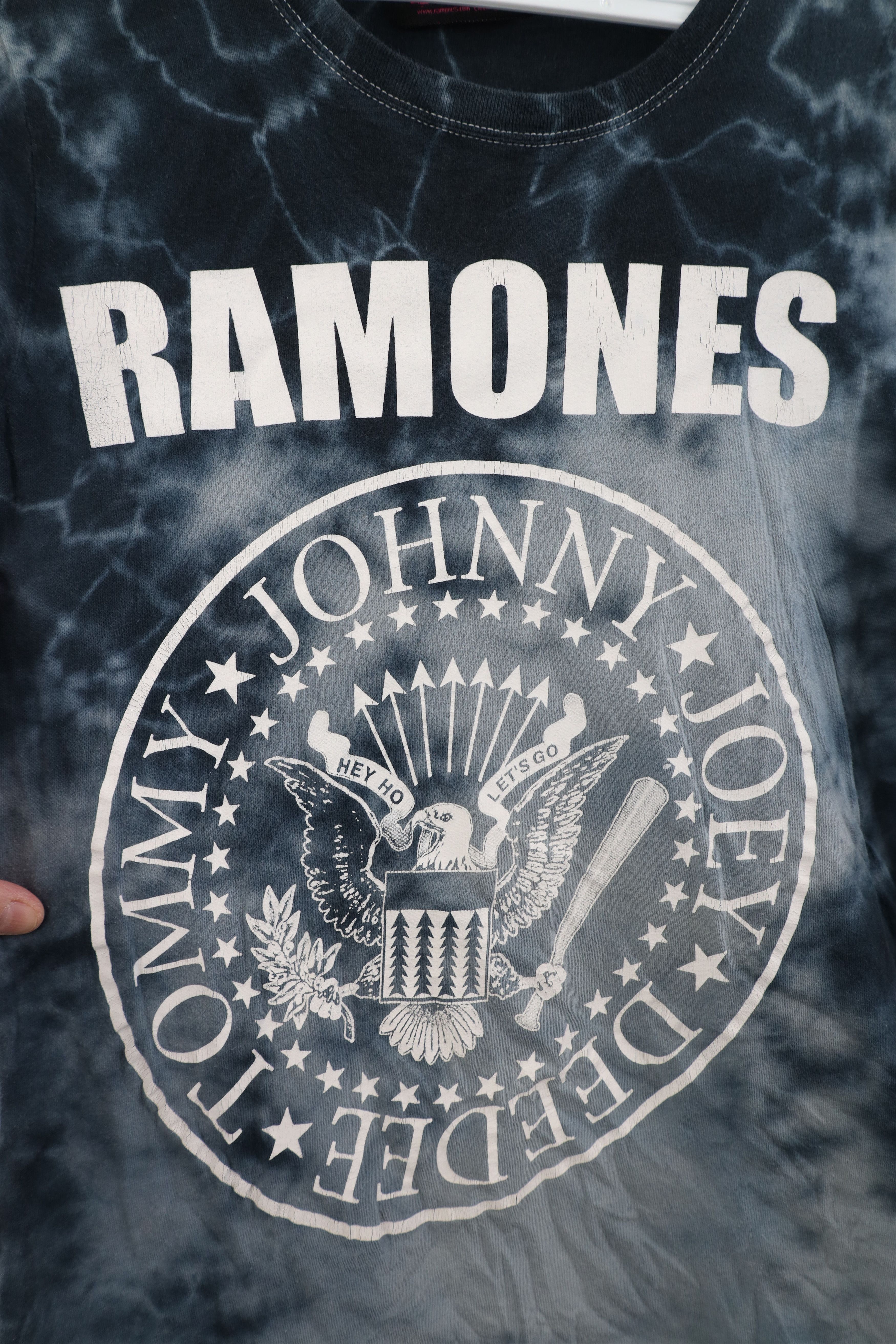 Vintage Vintage Y2K Let's Go The Ramones Band Short Sleeve T-Shirt Size M / US 6-8 / IT 42-44 - 4 Thumbnail