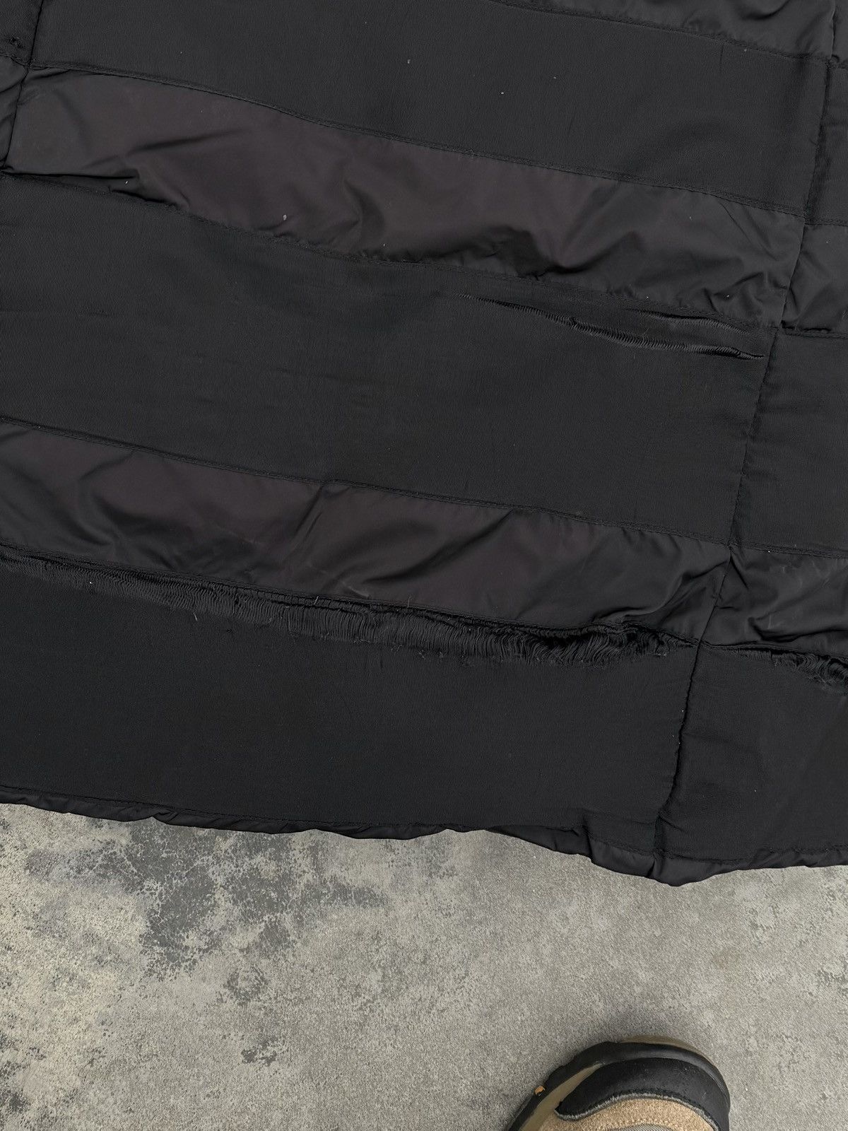 Moncler Vintage Moncler Women Long Puffer Down Black Jacket Size L / US 10 / IT 46 - 18 Thumbnail