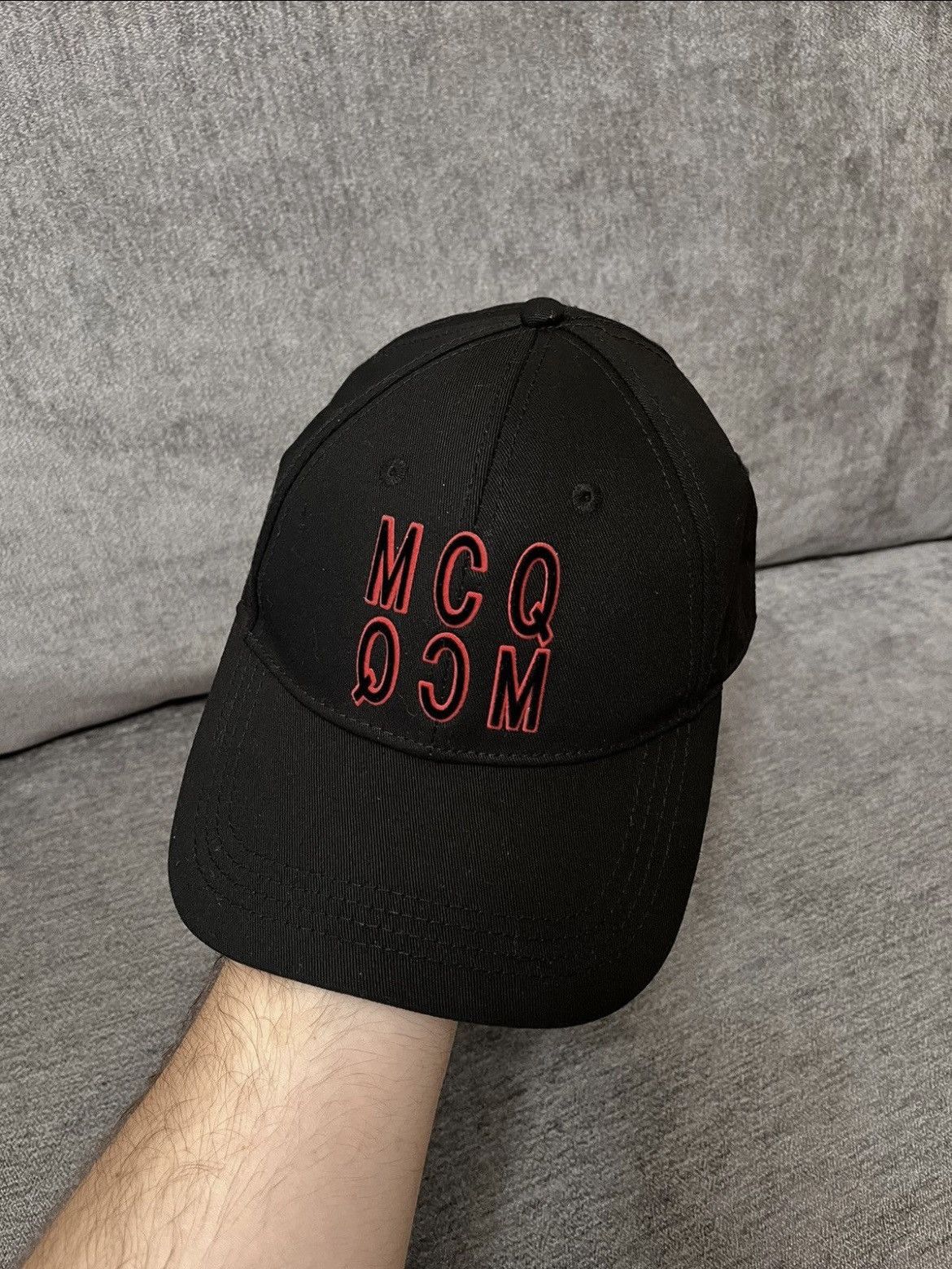 Alexander McQueen Alexander McQueen Hat Size ONE SIZE - 1 Thumbnail
