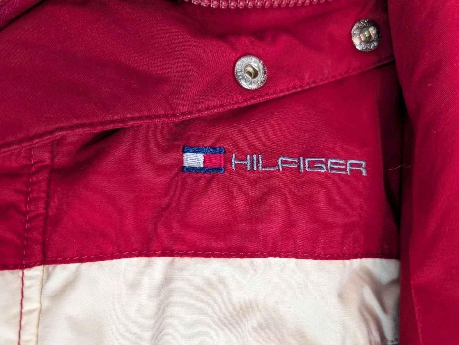 Tommy Hilfiger Vintage 90s Tommy Hilfiger Red Puffer Jacket XXL Flag Logo Size US XXL / EU 58 / 5 - 3 Thumbnail