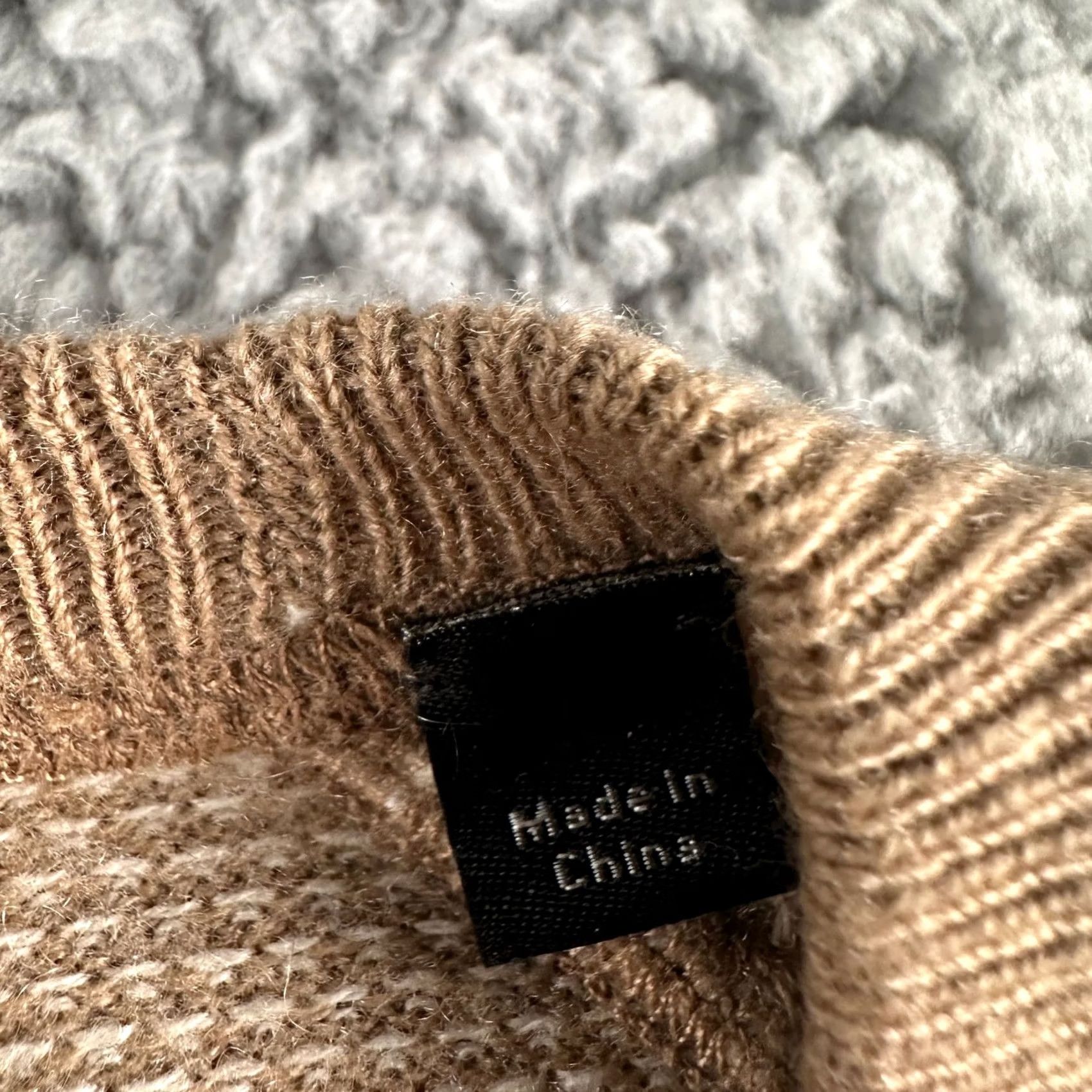 Vince Vince Sweater Mens S Camel Wool Cashmere Crewneck Pullover Knit Beige Tight-Knit Size US S / EU 44-46 / 1 - 4 Thumbnail