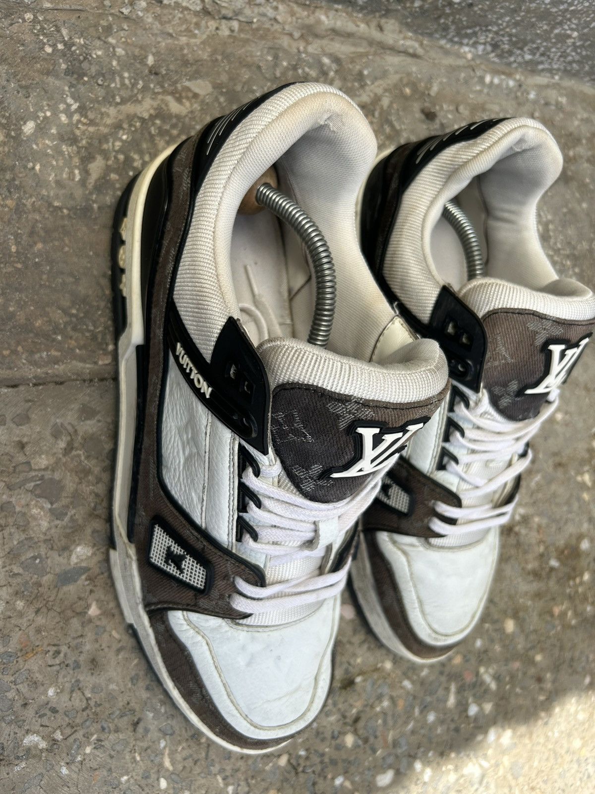 Louis Vuitton Louis Vuitton LV Trainer Sneaker Size US 11 / EU 44 - 2 Thumbnail