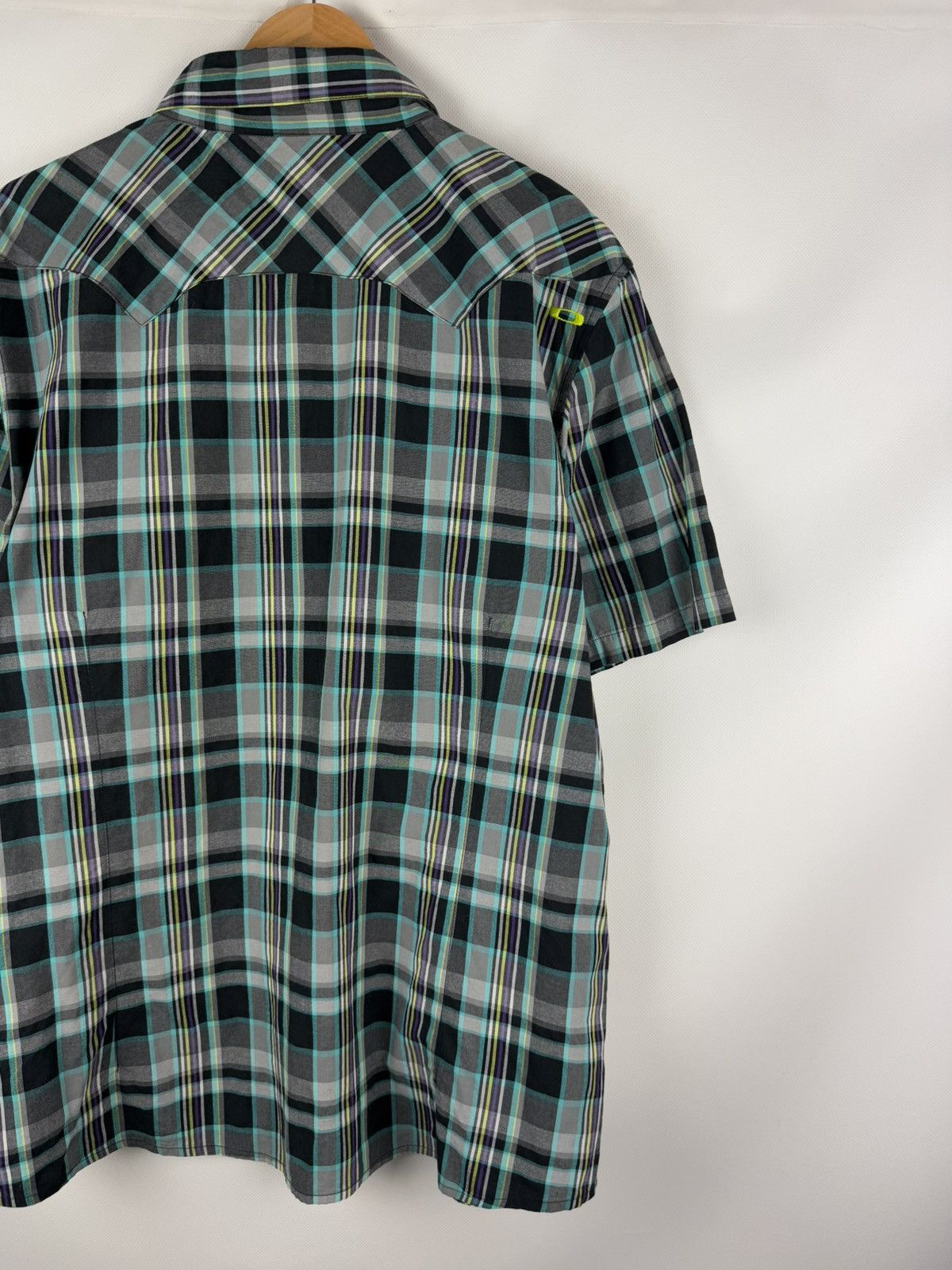 Oakley Oakley Short Sleeve Checked Western Outdoor Button Up Shirt Size US XL / EU 56 / 4 - 17 Thumbnail