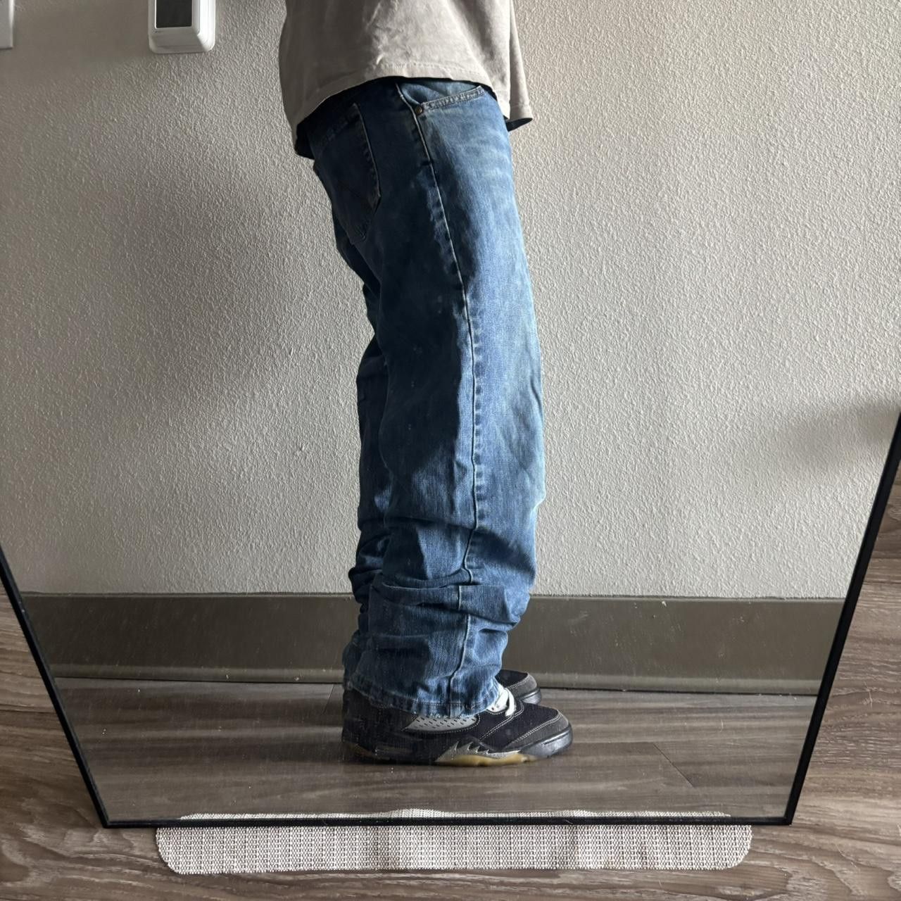 Vintage Crazy Vintage Y2K/2000s Grunge Dark Wash Essential Denim Jeans! 33x33 Size US 33 - 2 Thumbnail