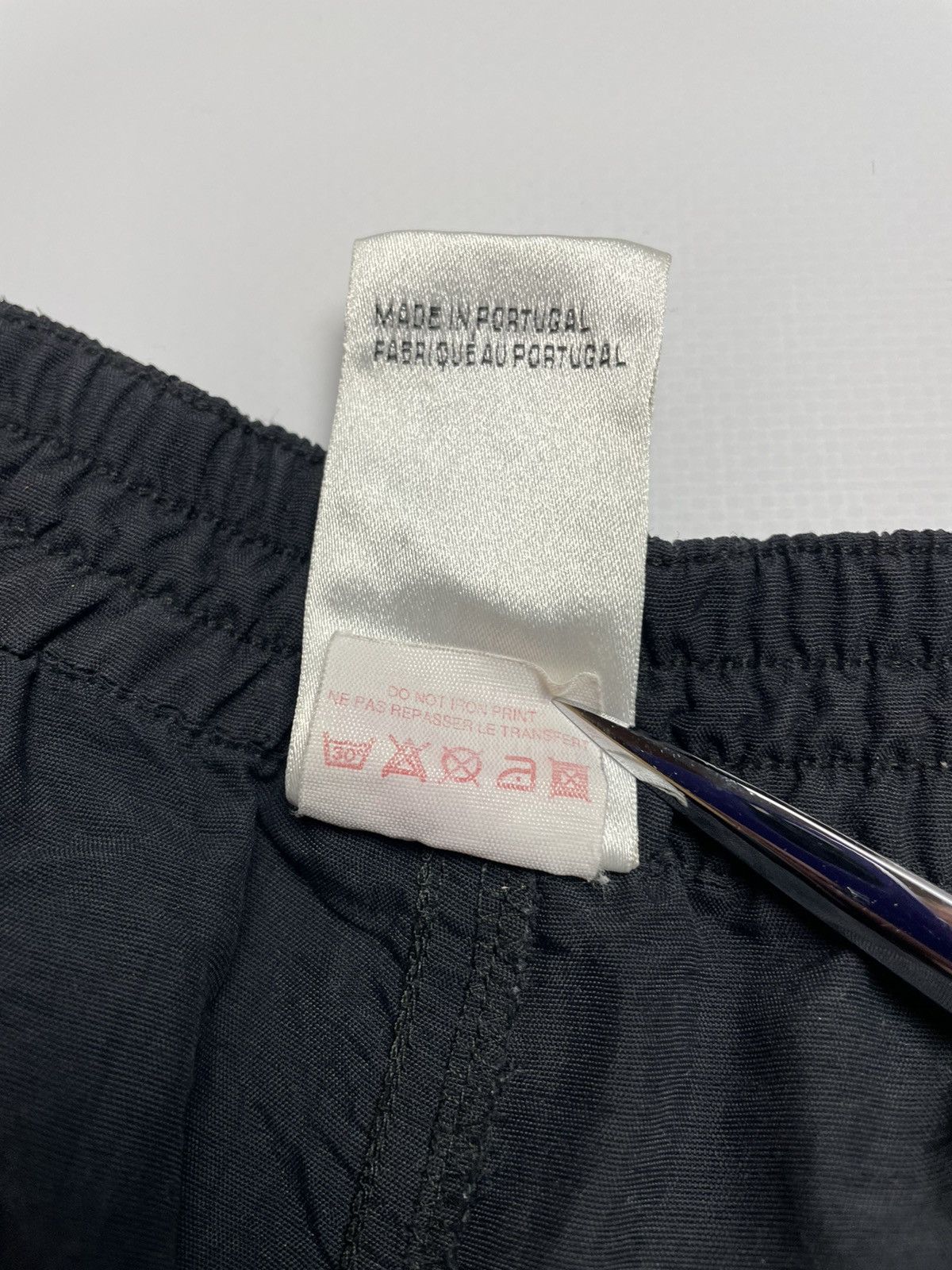 Nike × Vintage Rare Nike Challenge Court Andre Agassi Shorts Black Size US 34 / EU 50 - 5 Thumbnail