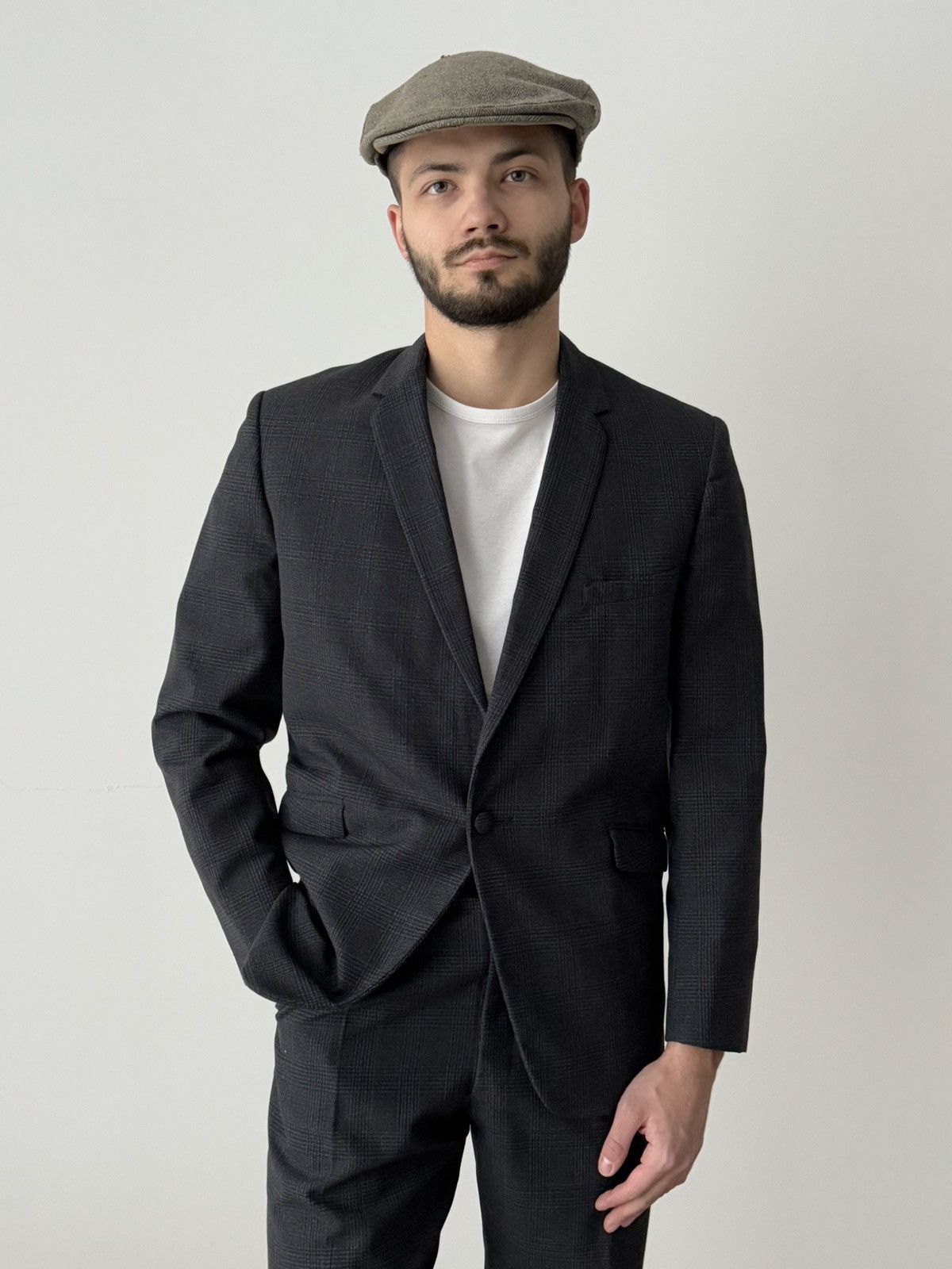 Vintage ≈1950s Vintage British ‘Burton’ One Button Two Piece Suit Size 40S - 2 Thumbnail