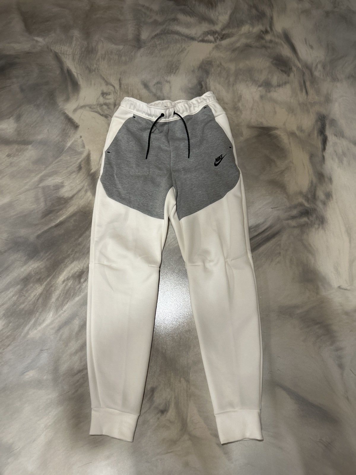 Nike Nike tech fleece sweatpants Size US 30 / EU 46 - 1 Thumbnail