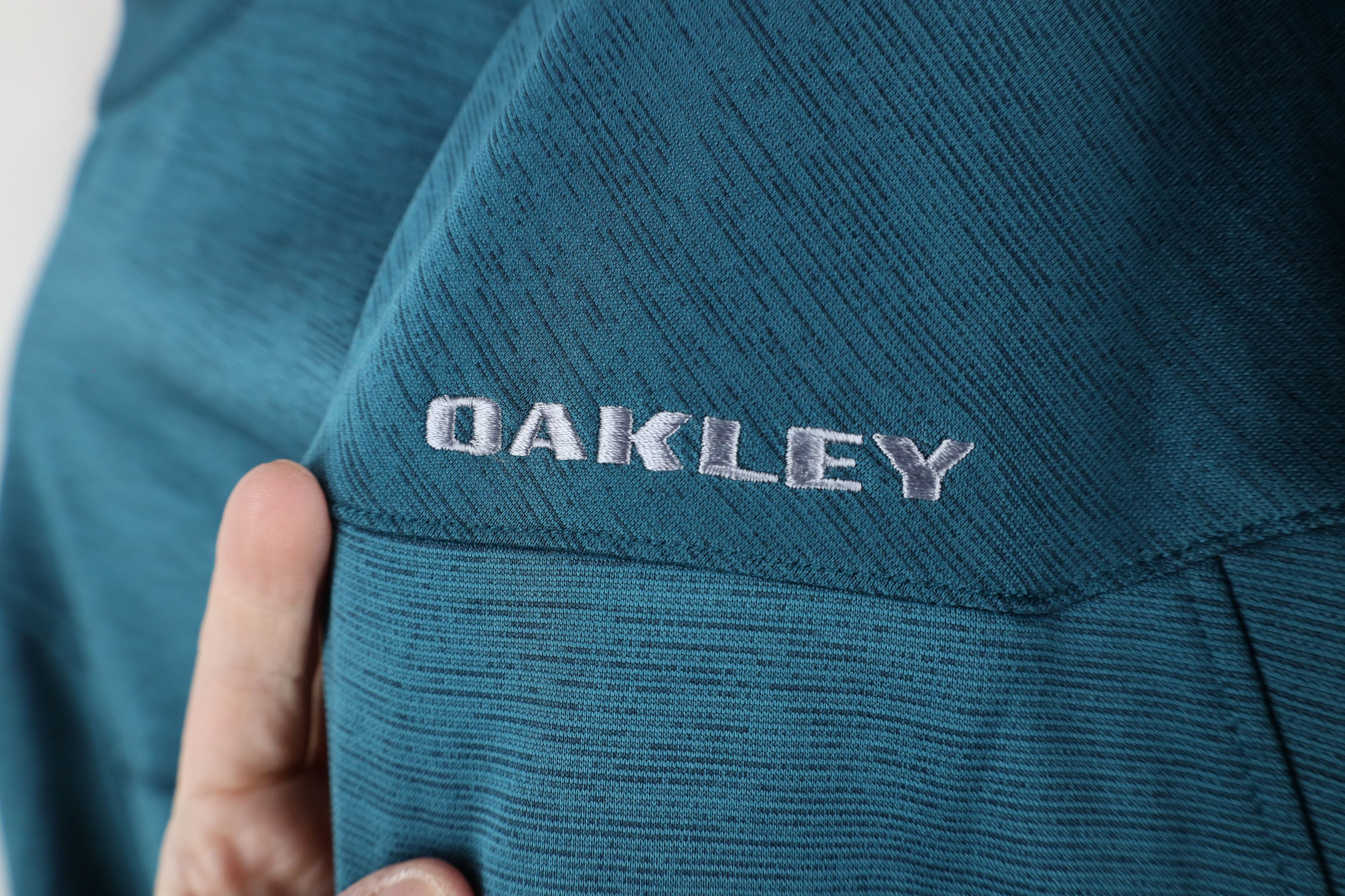 Oakley × Vintage Vintage Oakley Hydrolix O Logo Half Zip Pullover Sweatshirt Size US XL / EU 56 / 4 - 10 Thumbnail