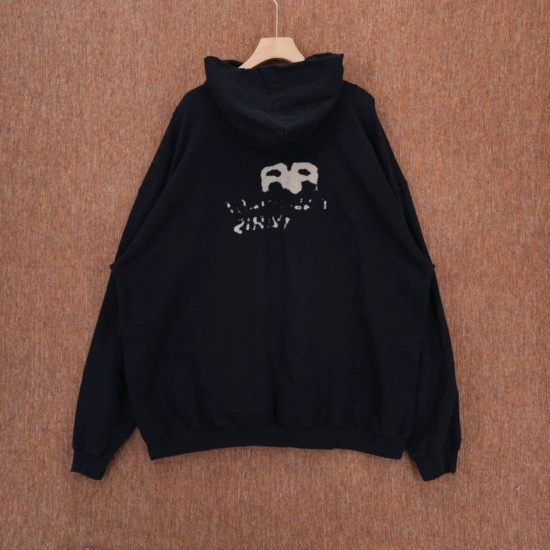 Balenciaga Balenciaga Black hooded sweater with graffiti letter logos Size US M / EU 48-50 / 2 - 2 Thumbnail