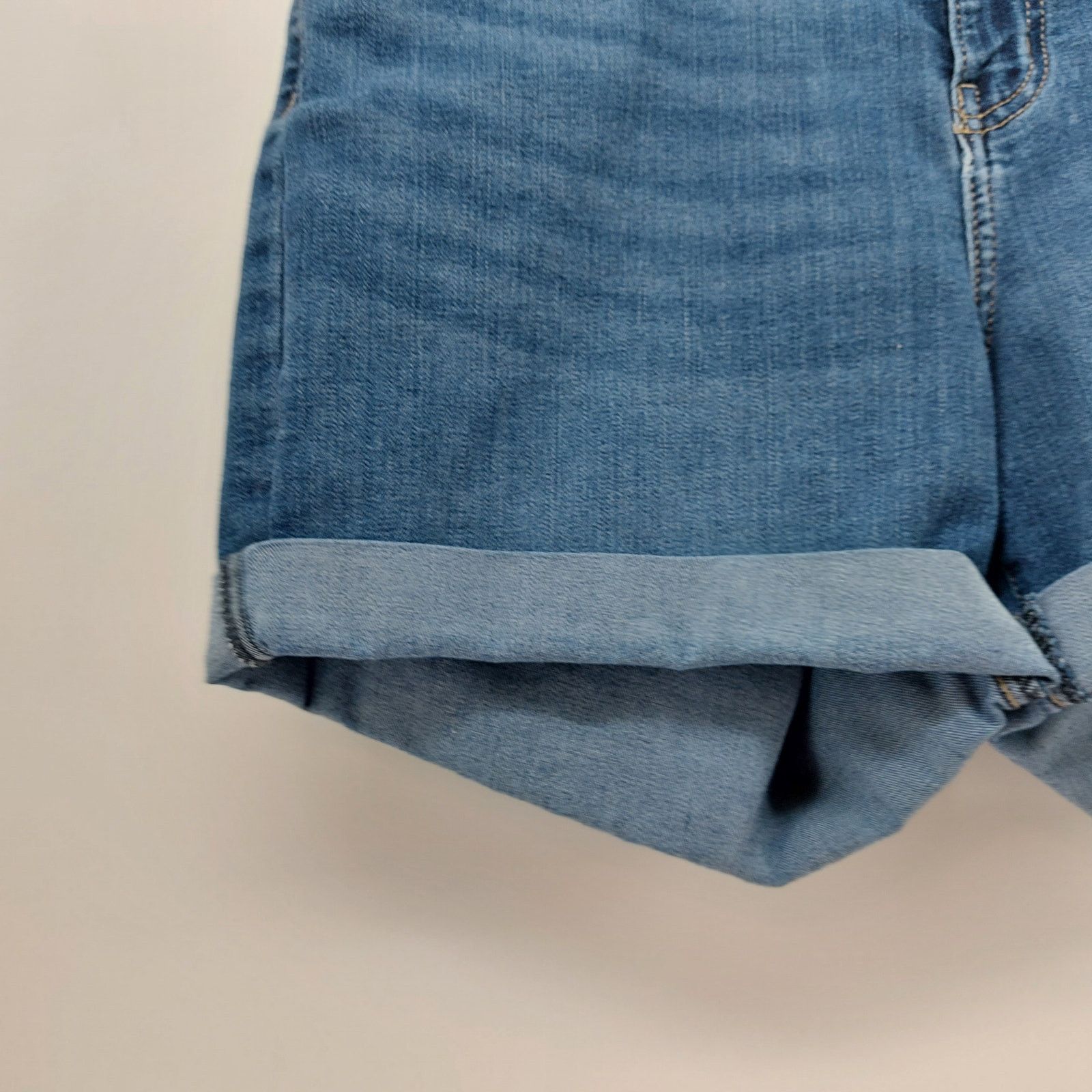 Calvin Klein Calvin Klein Jeans Blue Jean Cut off Roll Short Daisy Dukes Size 32" / US 10 / IT 46 - 5 Thumbnail