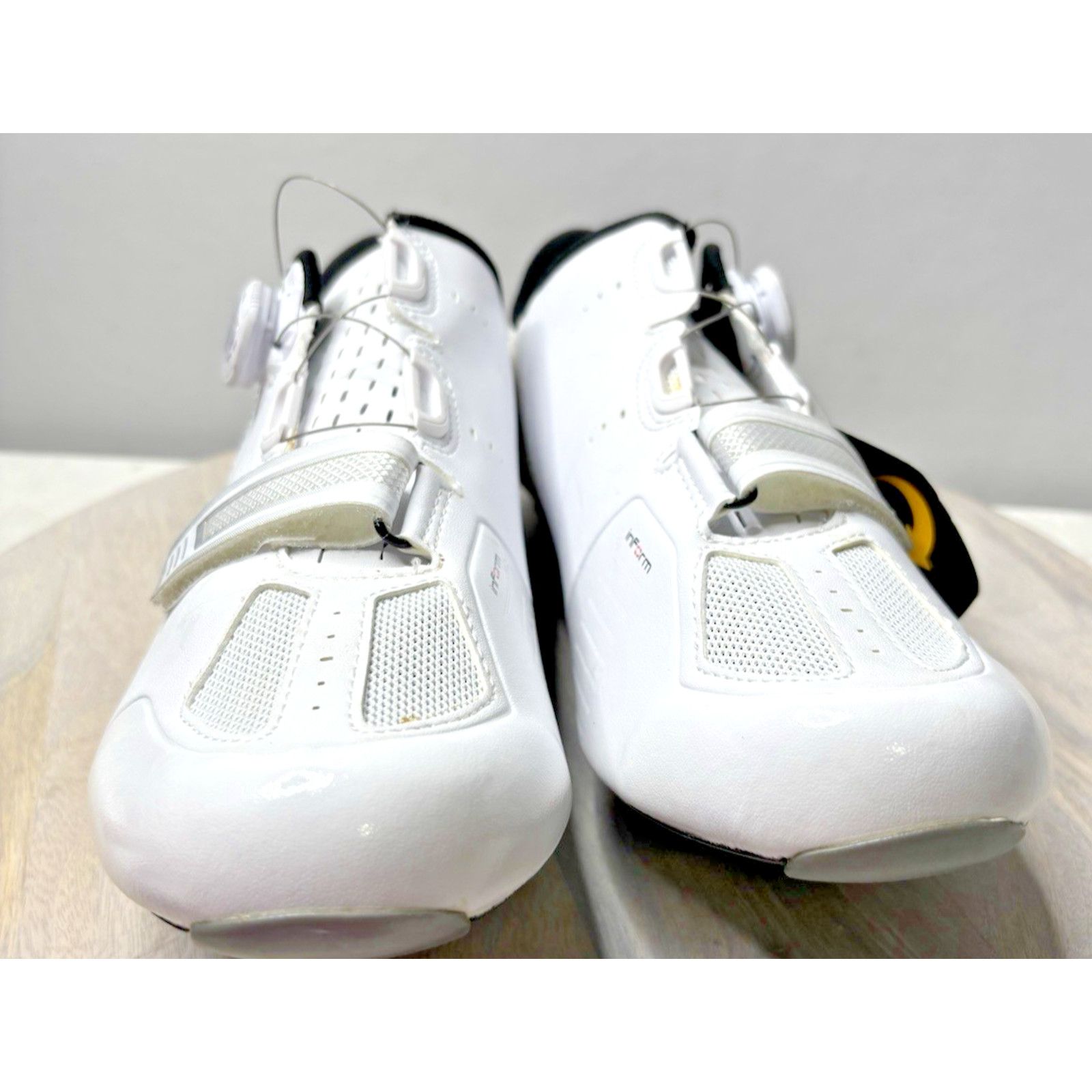 & Other Stories Up for Sale: Bontrager Anara Women's Road Bike Shoes 13 Size US 12 / IT 42 - 8 Thumbnail