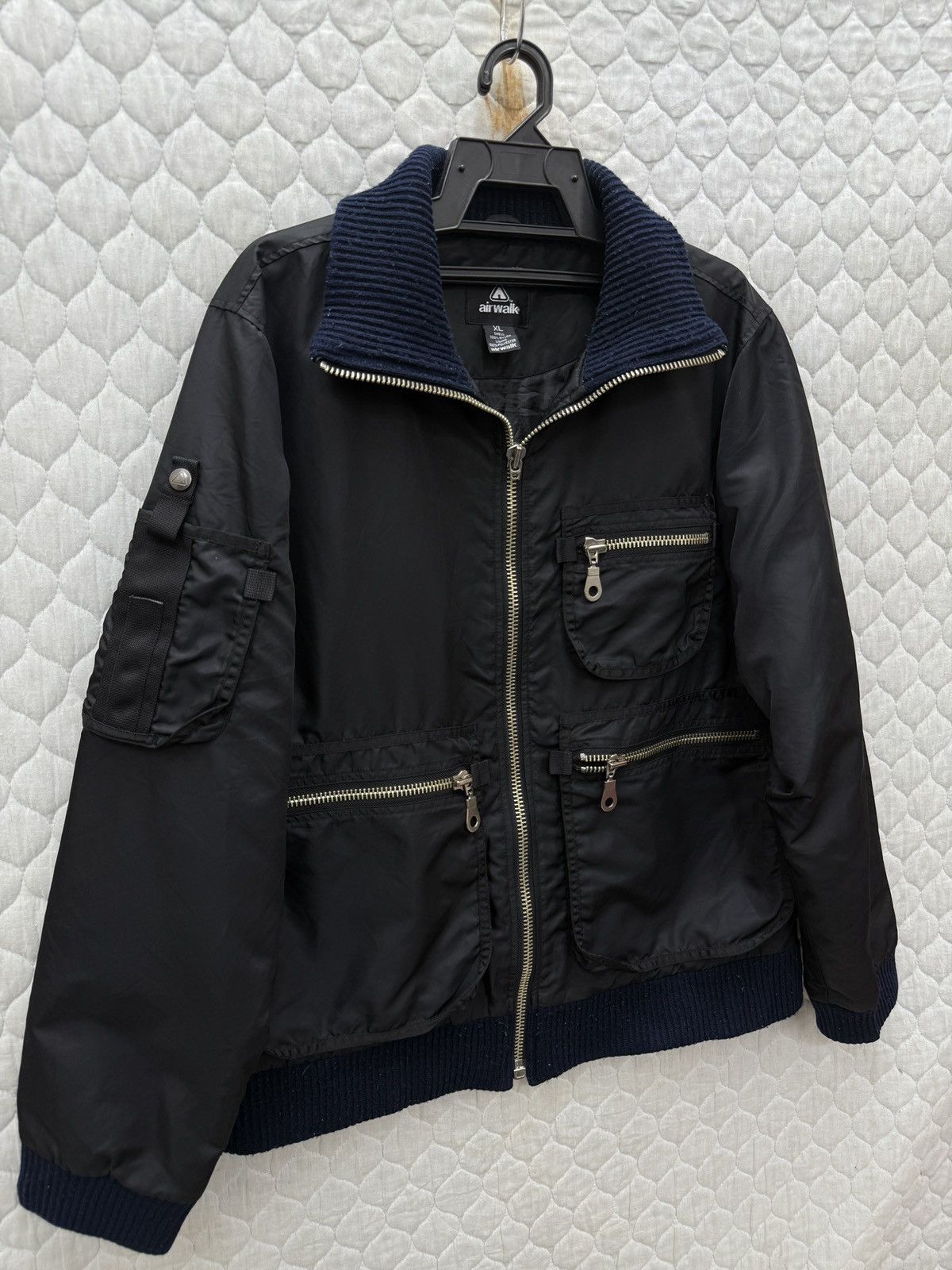 Airwalk 🔥🔥🔥STEALS AIRWALK BOMBER JACKET Size US L / EU 52-54 / 3 - 2 Thumbnail