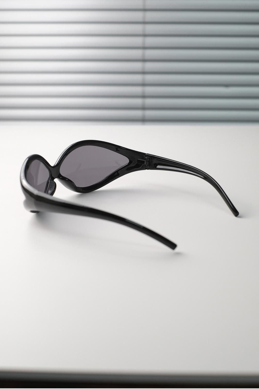 Other Y2k Windproof Avant Garde Futuristic Black Sunglasses Unisex Size ONE SIZE - 8 Thumbnail