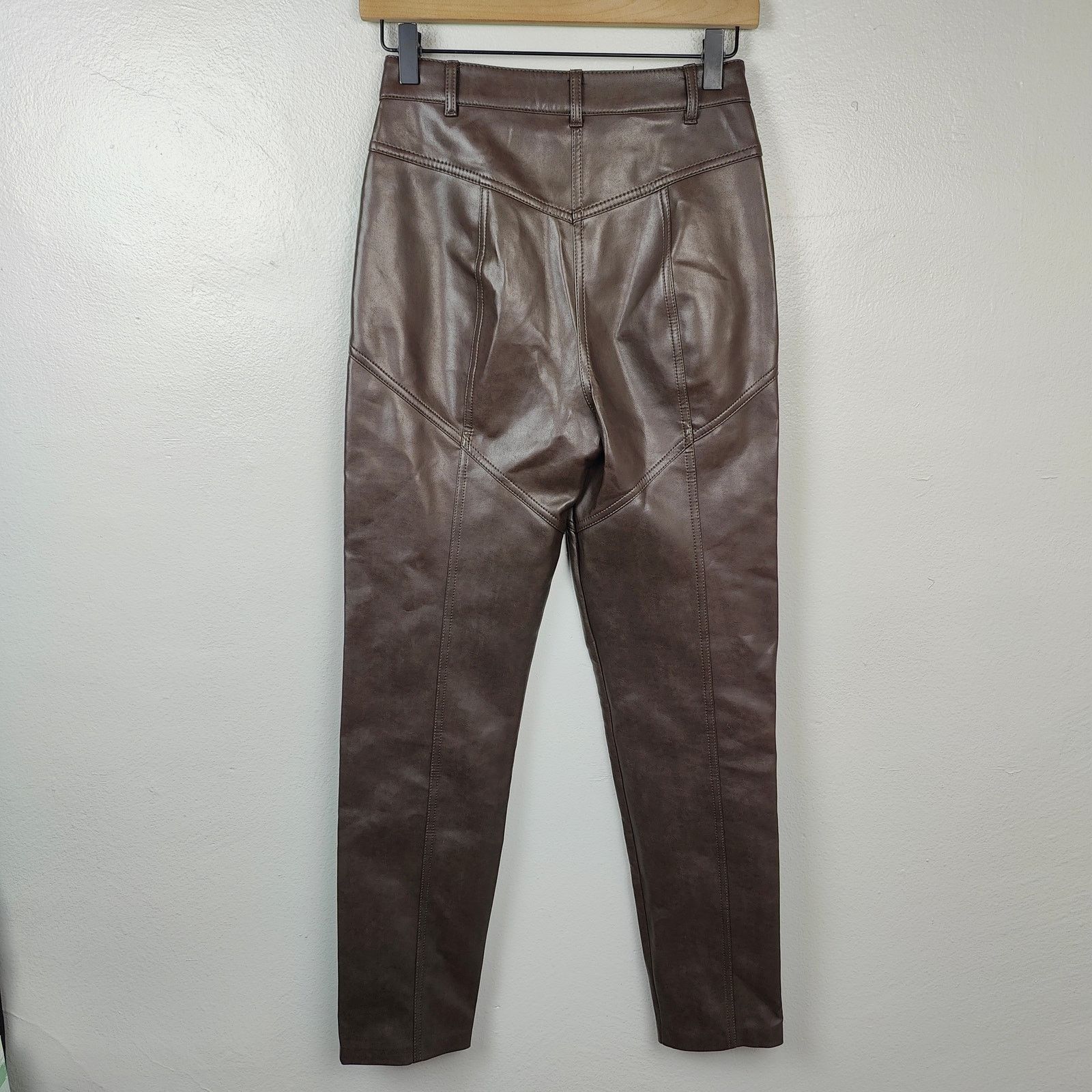 Aritzia Aritzia Wilfred Rebel Pants Womens 2 Faux Leather Straight Size 26" / US 2 / IT 38 - 7 Thumbnail
