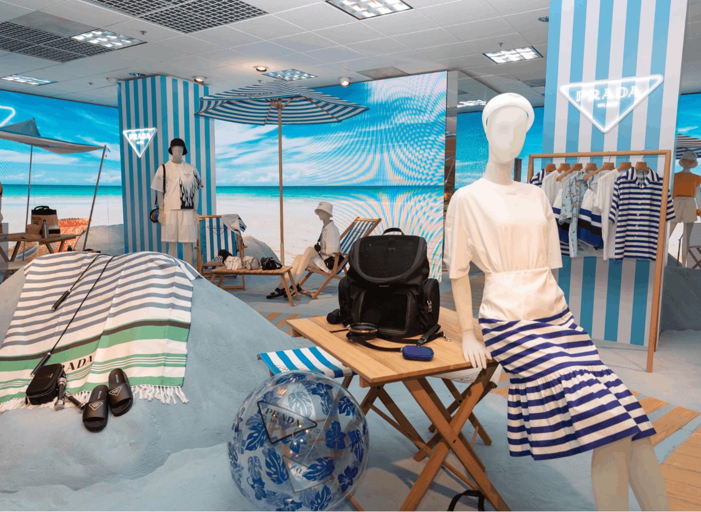 Prada Prada Inflatable Beach Ball Size ONE SIZE - 6 Thumbnail