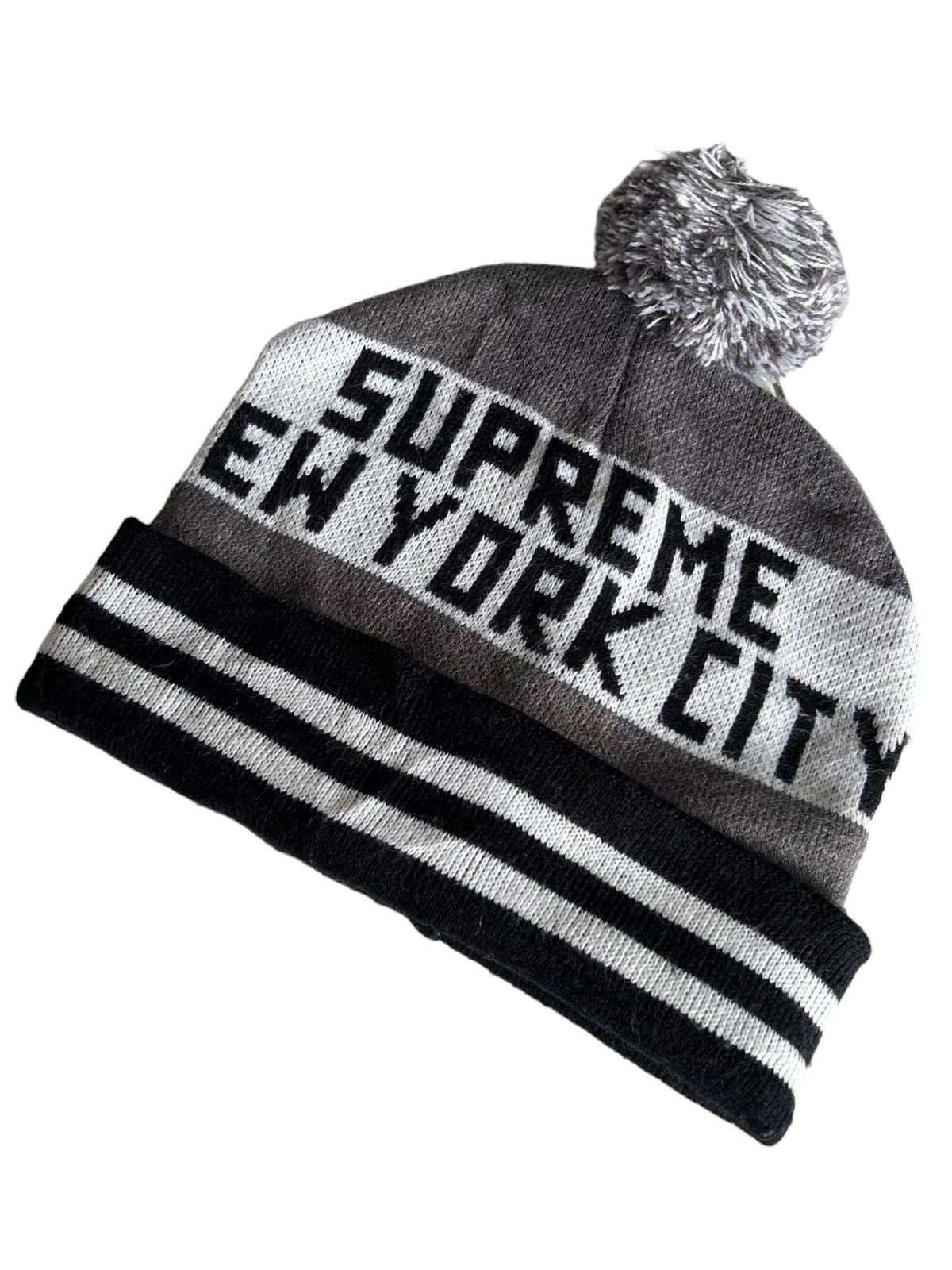 Supreme Supreme Nyc Big Logo RarE beanie Hats Size ONE SIZE - 2 Thumbnail