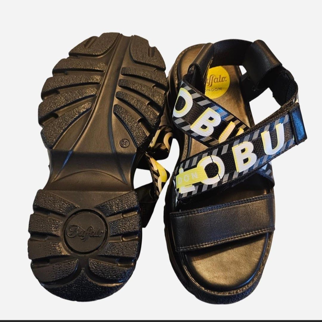 Buffalo London Buffalo London sandals Size US 8.5 / IT 38.5 - 2 Thumbnail