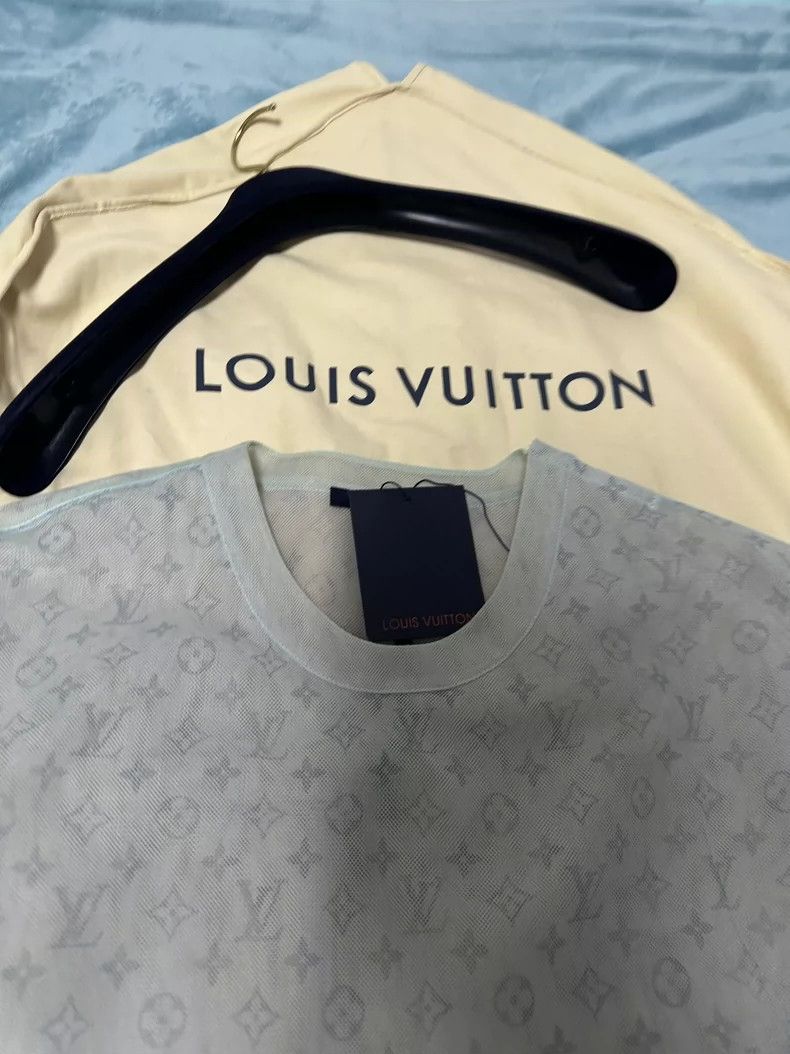 Louis Vuitton Louis Vuitton Silk yarn round collar casual short sleeve 25 Size US L / EU 52-54 / 3 - 2 Thumbnail
