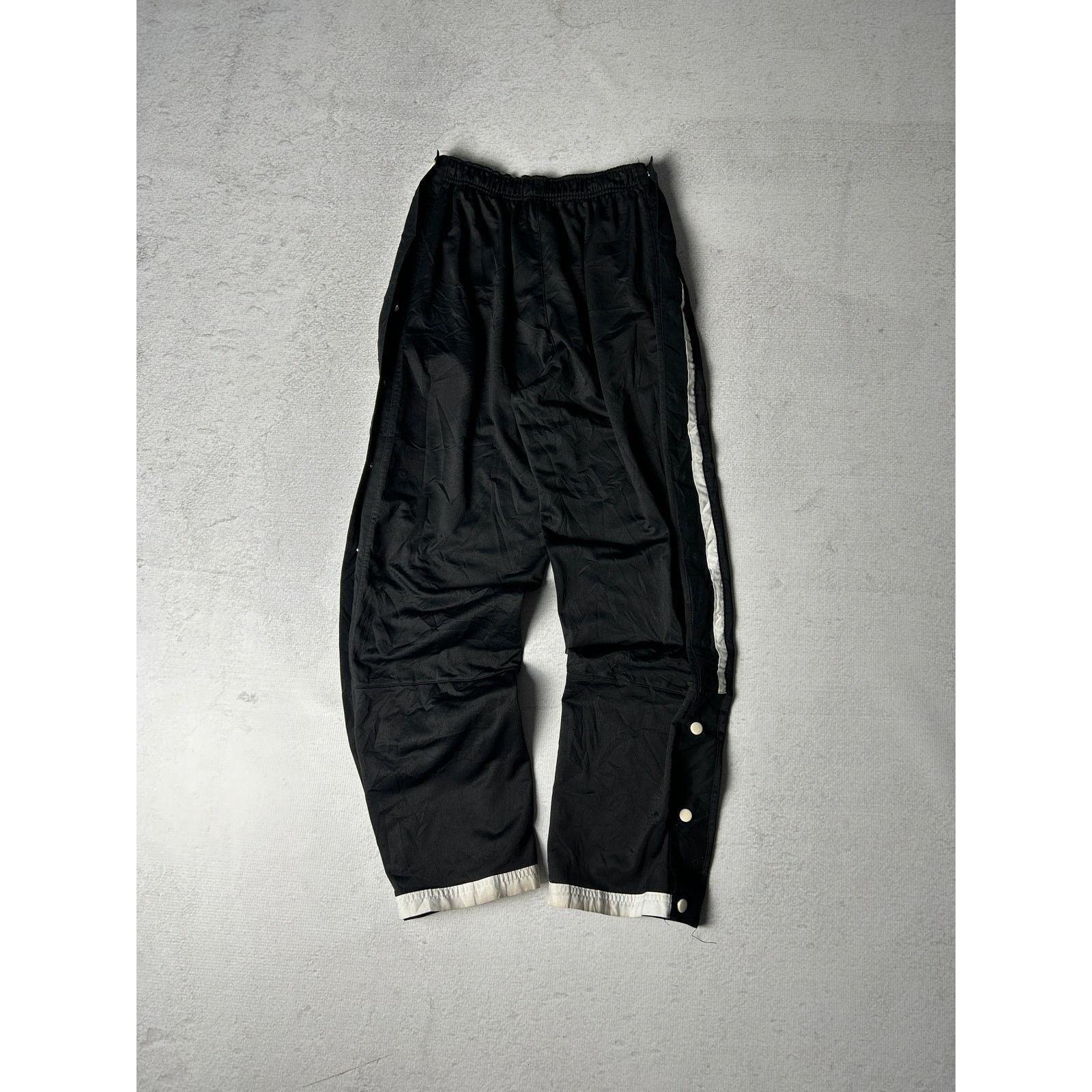 Reebok Vintage Reebok Tearaway Black Track Pants - Men's Small Size US 28 / EU 44 - 2 Thumbnail