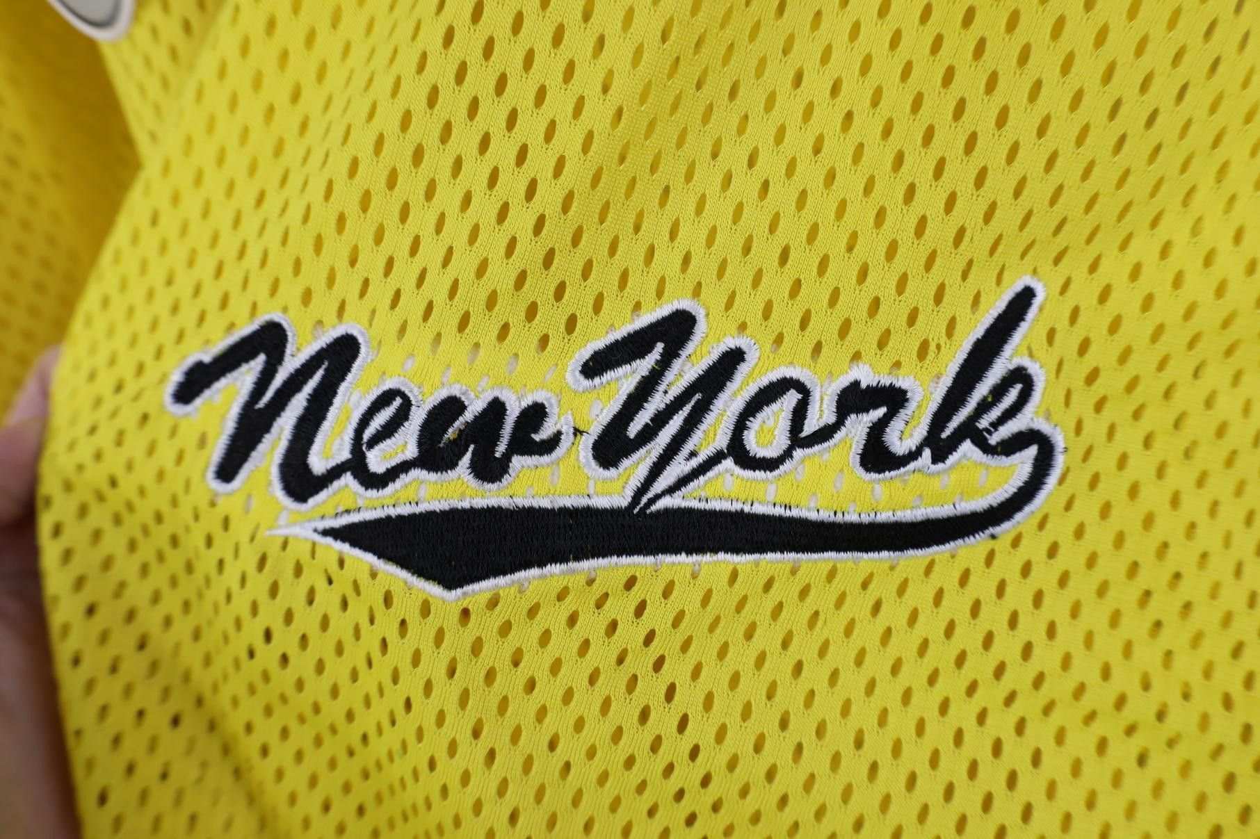 Vintage Deadstock Vintage 90s Y2K Streetwear Mesh New York T-Shirt Size US M / EU 48-50 / 2 - 4 Thumbnail