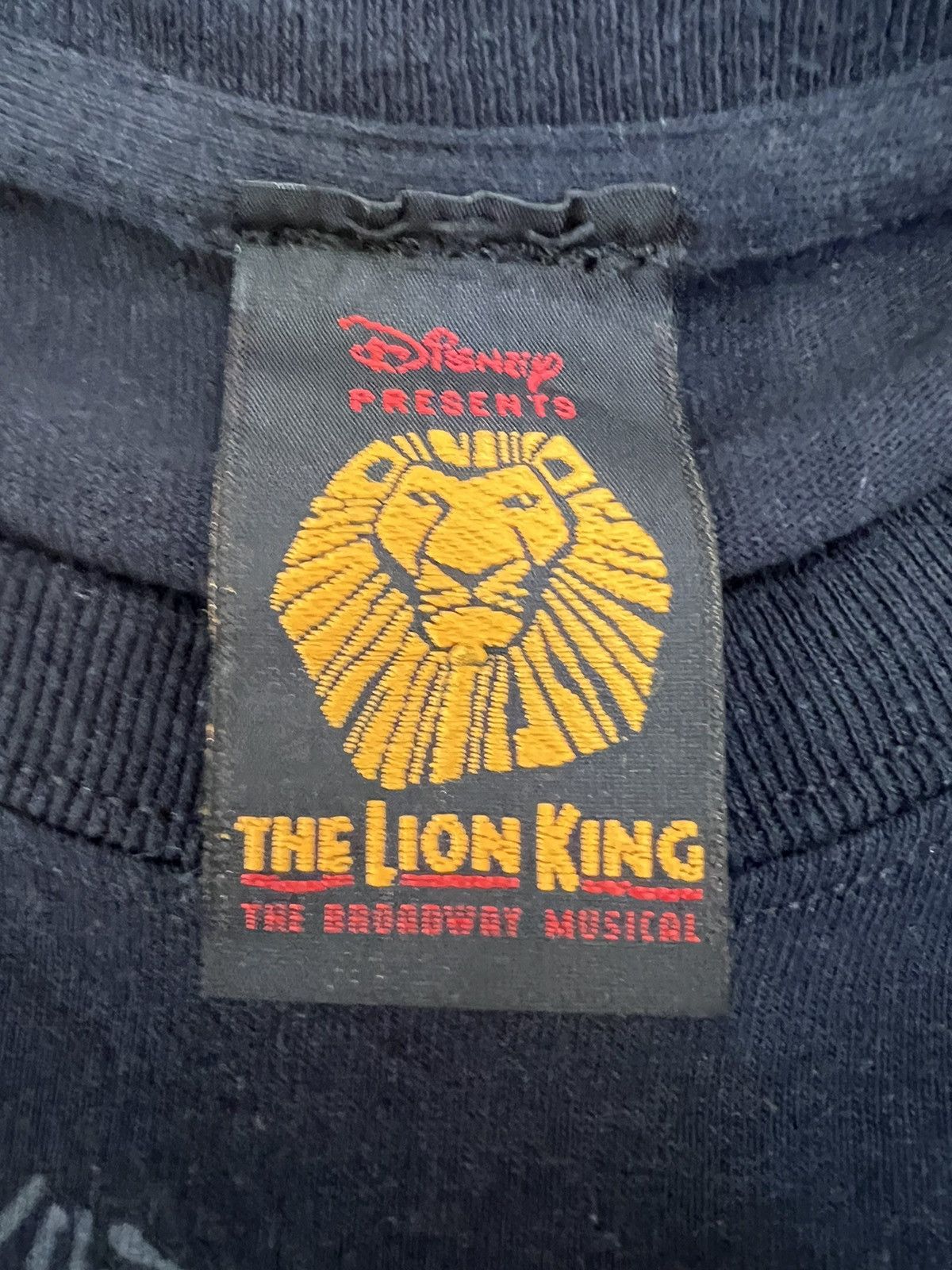 Disney Vintage disney the lion king broadway musical tee Size US XL / EU 56 / 4 - 4 Thumbnail