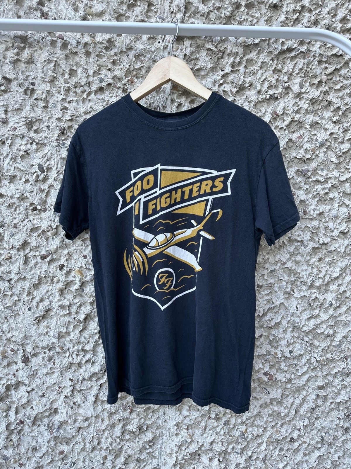 Band Tees × Vintage Vintage 2011 Foo Fighters rock band tee t-shirt Size US M / EU 48-50 / 2 - 1 Thumbnail