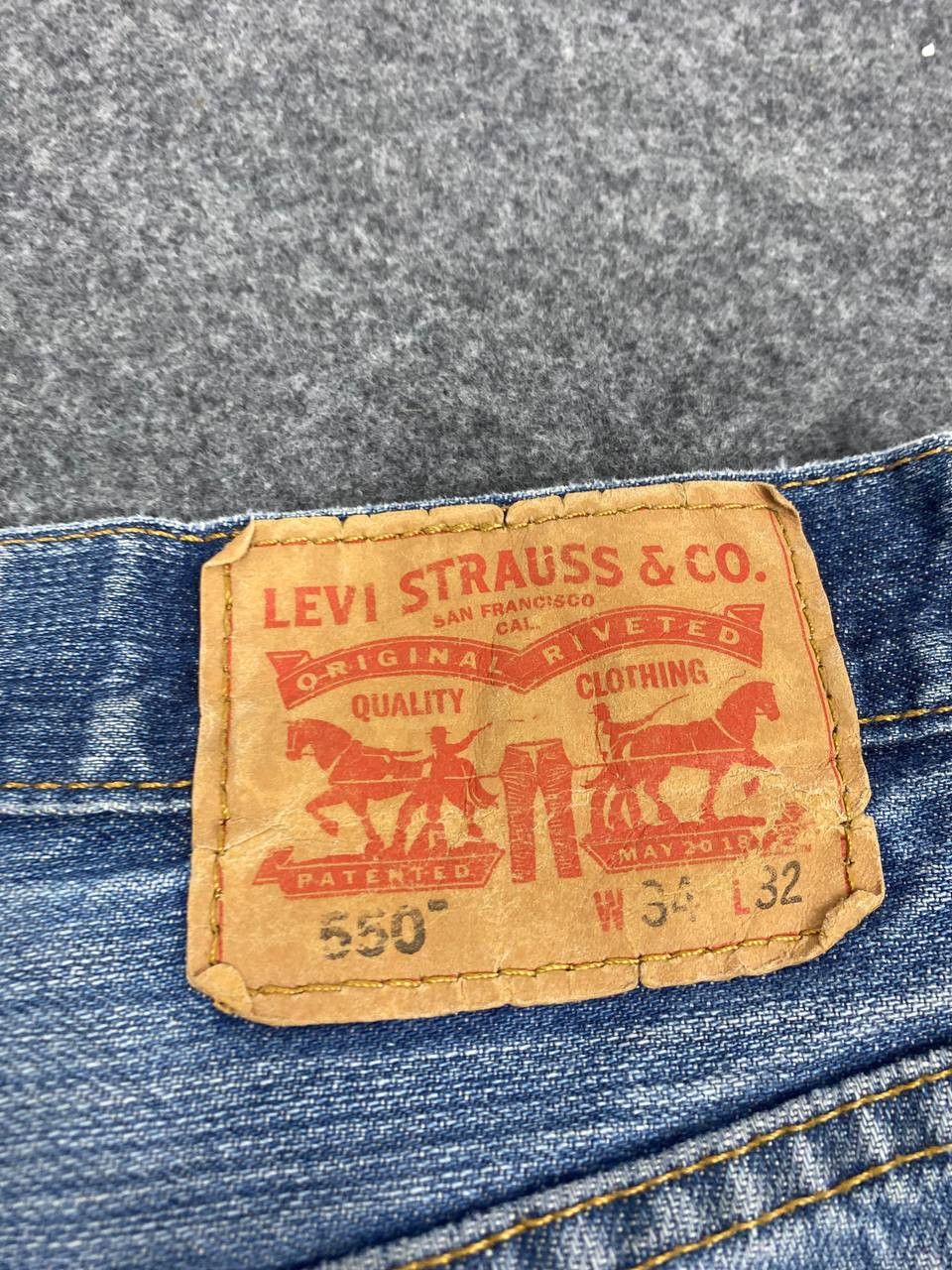 Levi's levis 550 relaxed fit distressed denim nice design Size US 36 / EU 52 - 6 Thumbnail