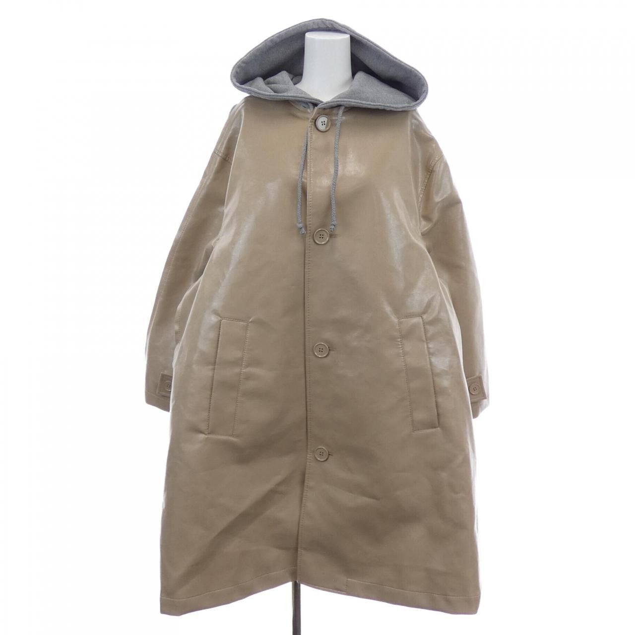 Maison Margiela MM6 Maison Margiela MM6 Maison Margiela Wool Coat Others Outerwear S52AH0045STN978 DUTY FREE for USA Size ONE SIZE - 1 Thumbnail