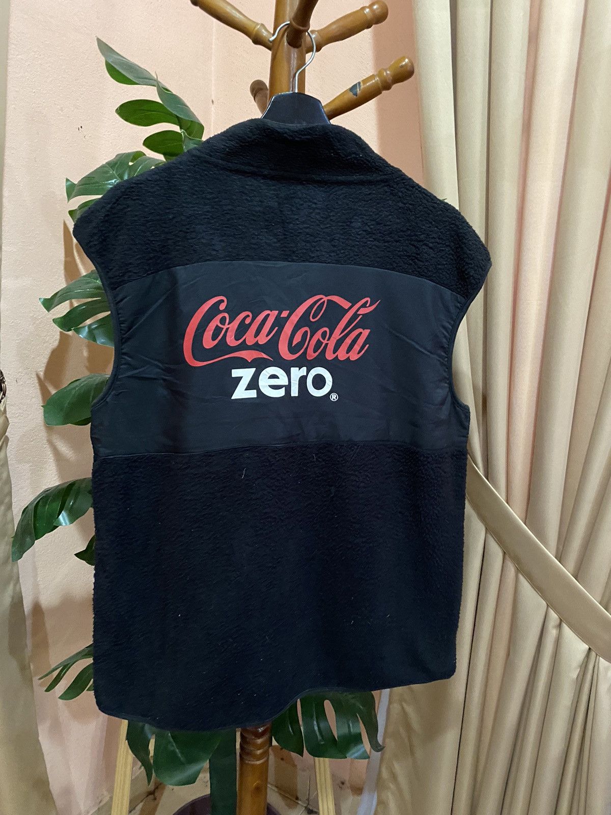 Coca Cola Coca-Cola Zero Wild Health Fleece Vest - Black & Red Size US L / EU 52-54 / 3 - 6 Thumbnail