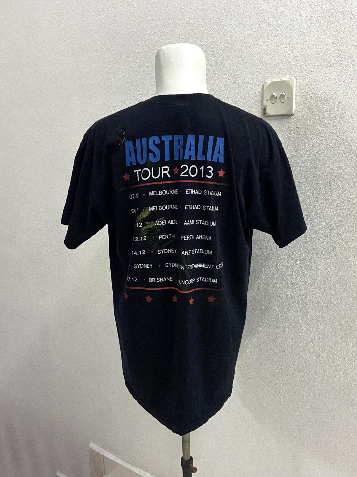 Band Tees BON JOVI AUSTRALIA TOUR 2013 TEE Size US XL / EU 56 / 4 - 6 Thumbnail