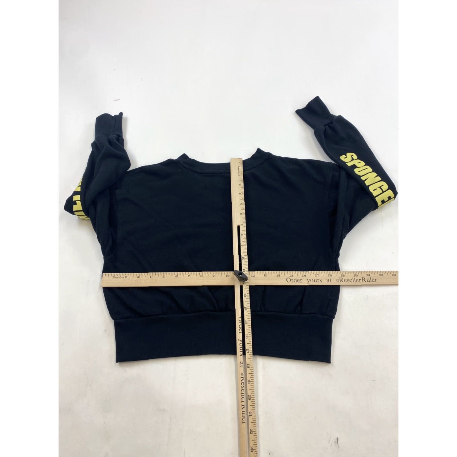 Nickelodeon SpongeBob Squarepants Sweatshirt Women’s Medium Black Cropped Pullover Regular Sweatshirt M Womens Nickelodeon Activewear Size M / US 6-8 / IT 42-44 - 3 Thumbnail