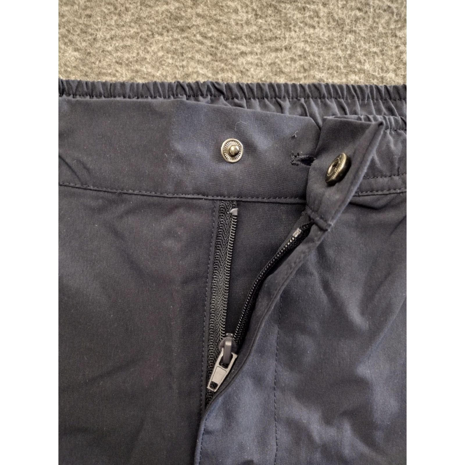 Vintage Stylus Ladarius Campbell Elastic Waist L Shorts Men Navy Stretch Canvas Casual 32in Waist Inseam 8in Relaxed Front Zipper Snap Pocket Adjustable Waist Size US 33 - 5 Thumbnail