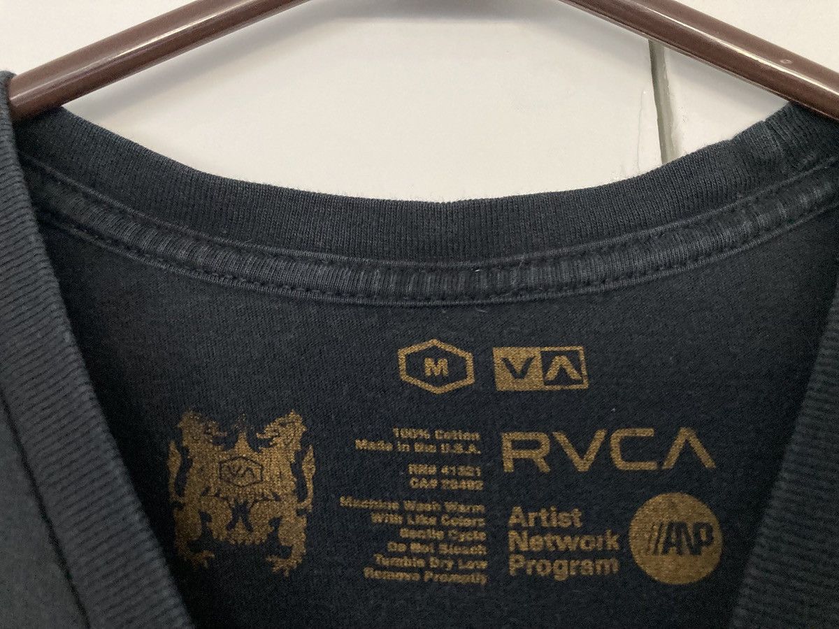 RVCA RVCA THE POLTERGEIST T SHIRT HORROR MOVIE ARTIST NETWORK APN Size US M / EU 48-50 / 2 - 5 Thumbnail