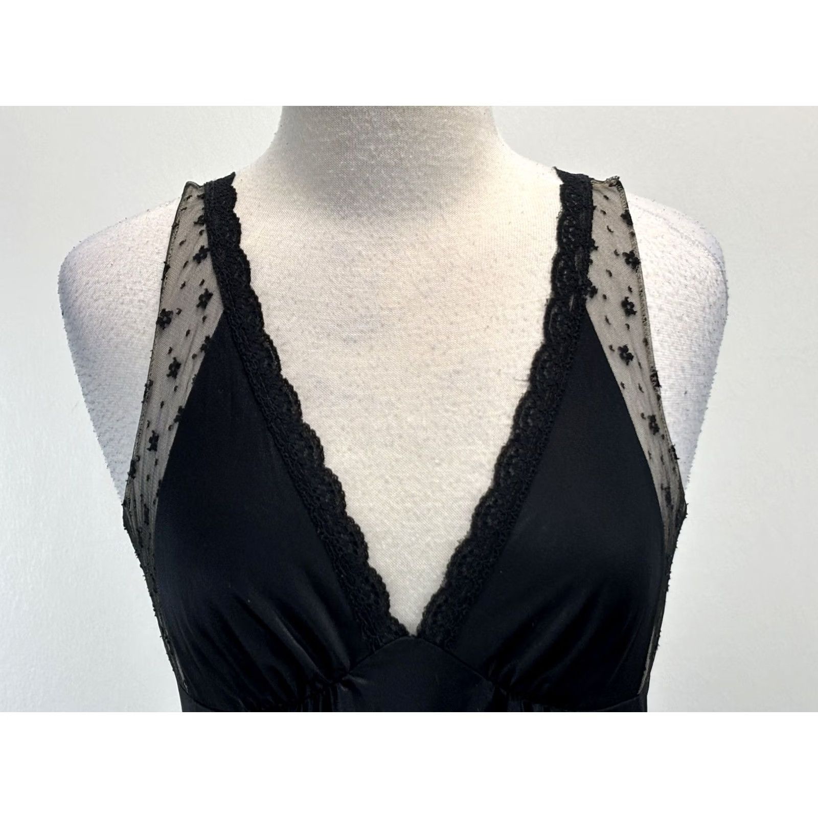 Vintage VINTAGE Deena Nightgown L Black Nylon Long Lace Trim Made USA 70s Vtg Front Slit Women’s Size ONE SIZE - 5 Thumbnail