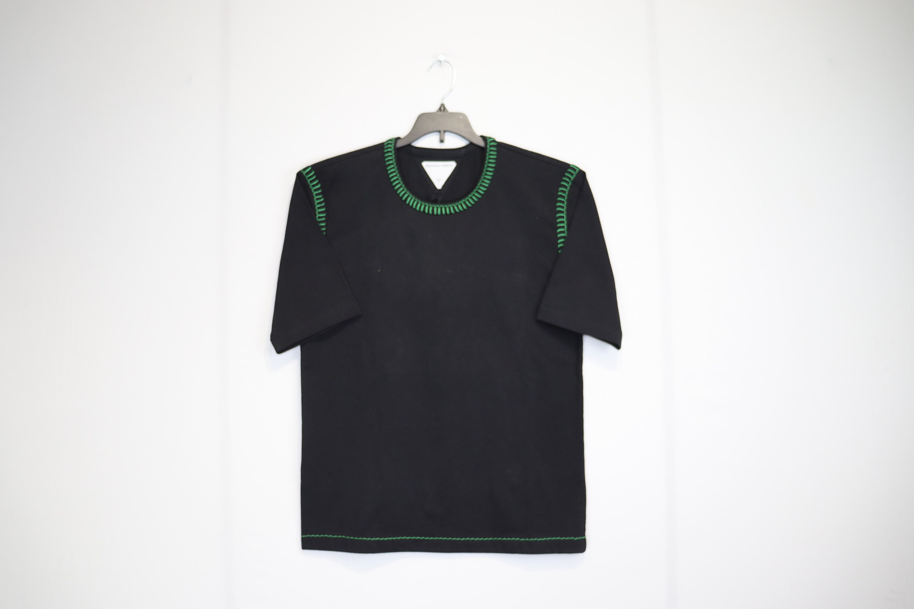 Bottega Veneta o1rshd1 Overlock Cotton Jersey T-Shirt in Black Size US S / EU 44-46 / 1 - 1 Thumbnail