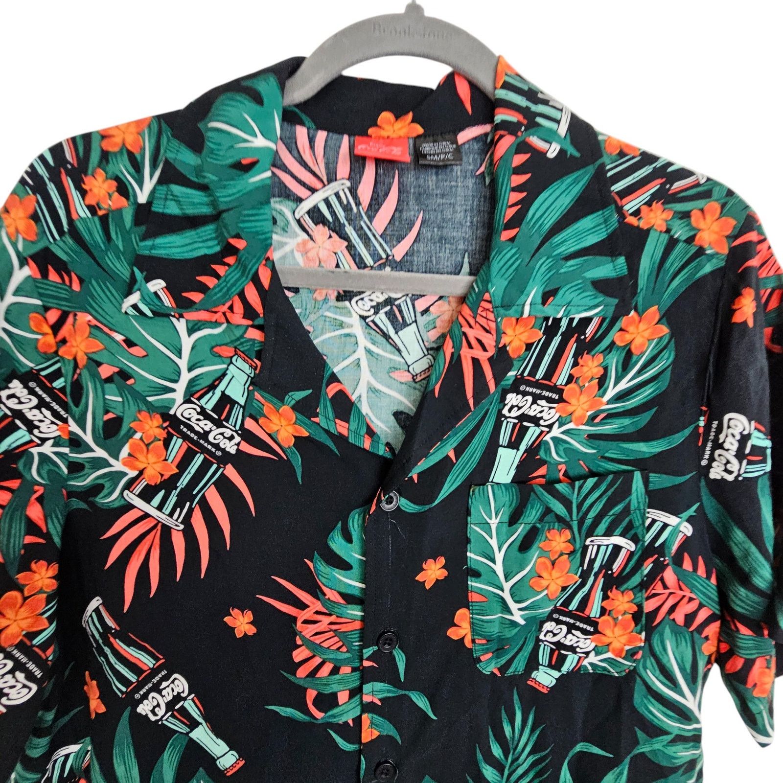Coca Cola Coca Cola Mens Floral Shirt Hawaiian Sz S All Over Print Size S / US 4 / IT 40 - 2 Thumbnail