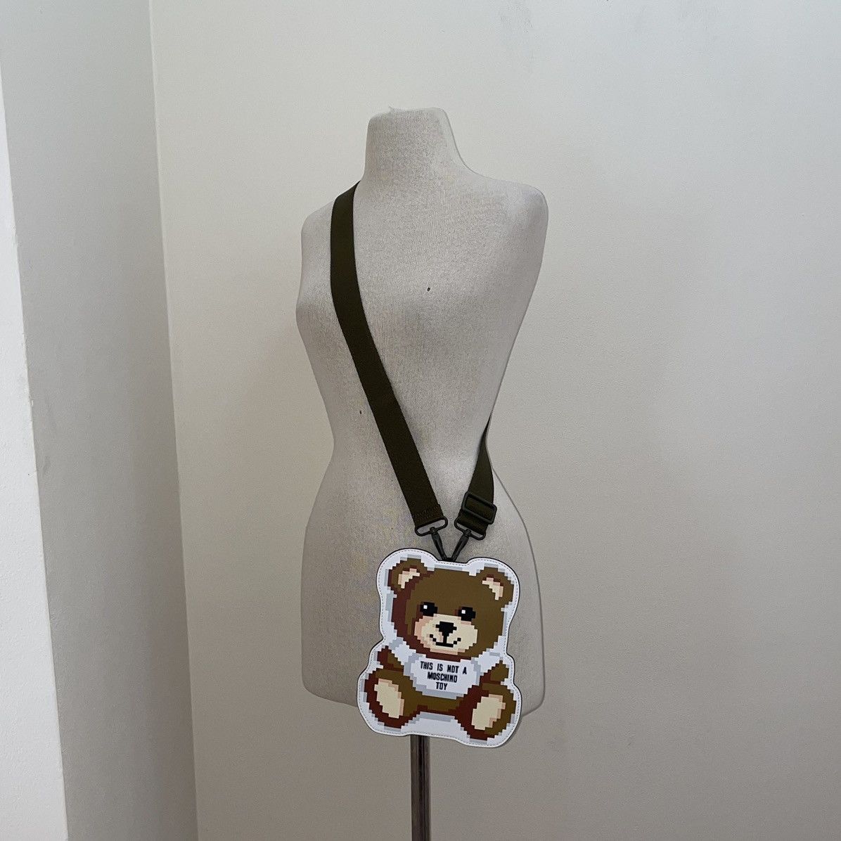 Moschino Moschino Runway The Sims Pixel Teddy Bear Crossbody Bag Size ONE SIZE - 3 Thumbnail