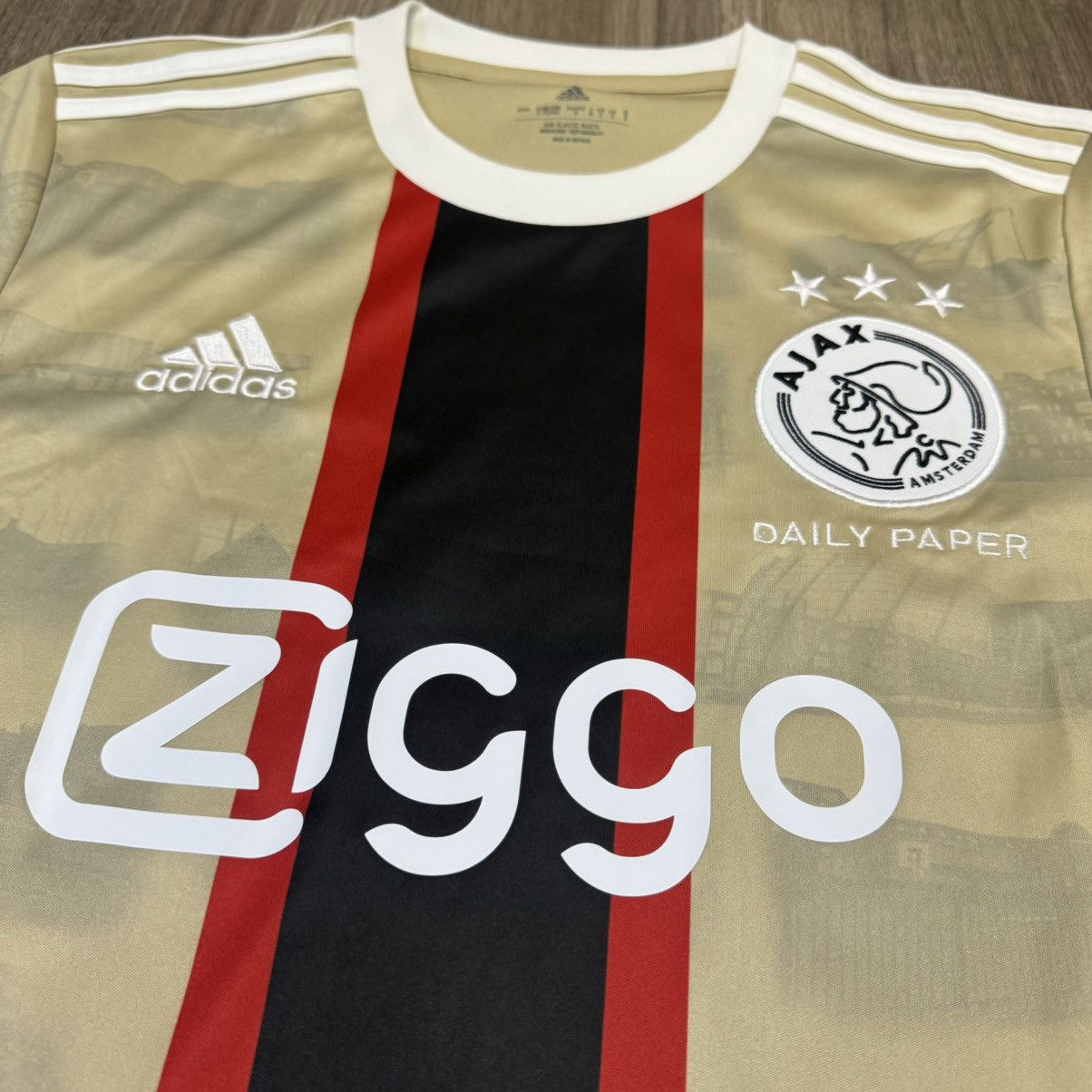 Adidas Ajax 22/23 third away shirt #10 Tadic Size US S / EU 44-46 / 1 - 3 Thumbnail