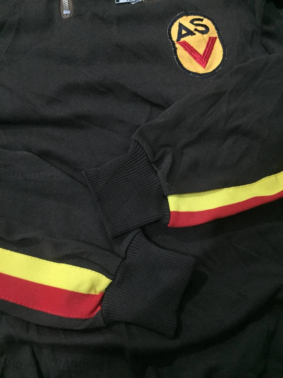 Buzz Rickson's Archive Vintage NVA MILITARY GERMAN TRACKSUIT HALFZIP Size US M / EU 48-50 / 2 - 3 Thumbnail