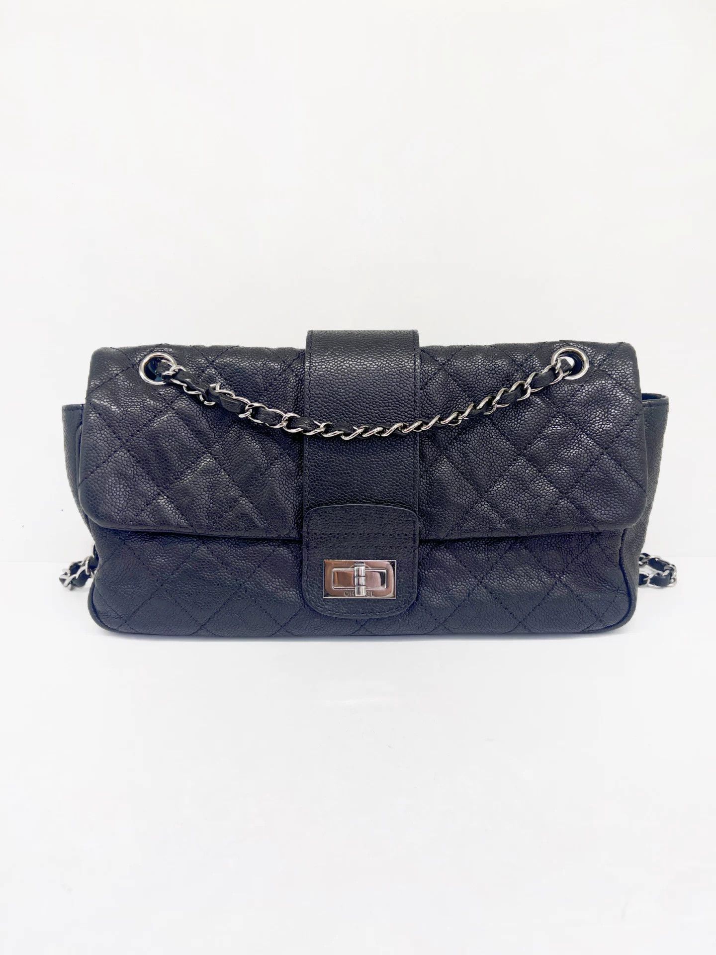 Chanel Pre-loved Bag Very good condition Size ONE SIZE - 1 Thumbnail